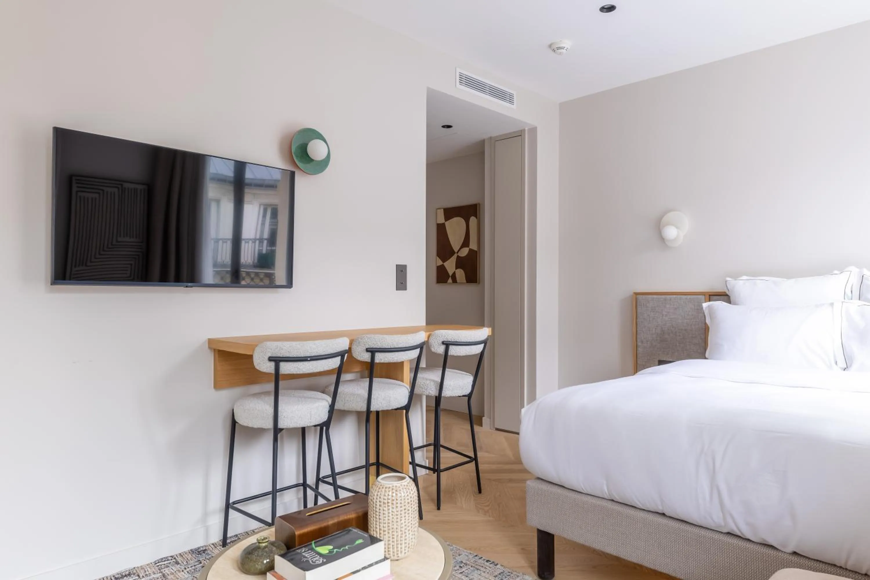 Bed in Quartier Libre Marais