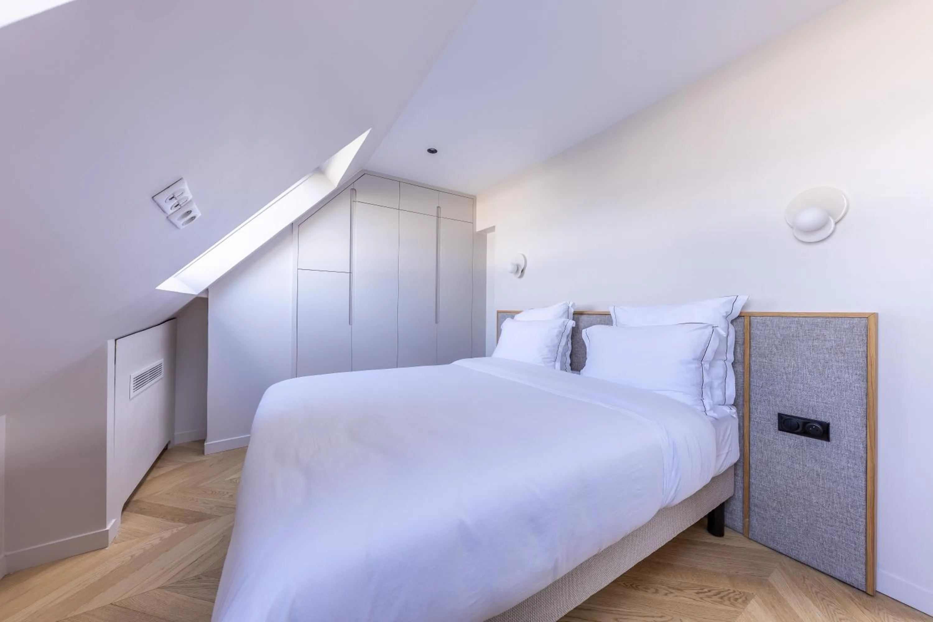 Bed in Quartier Libre Marais