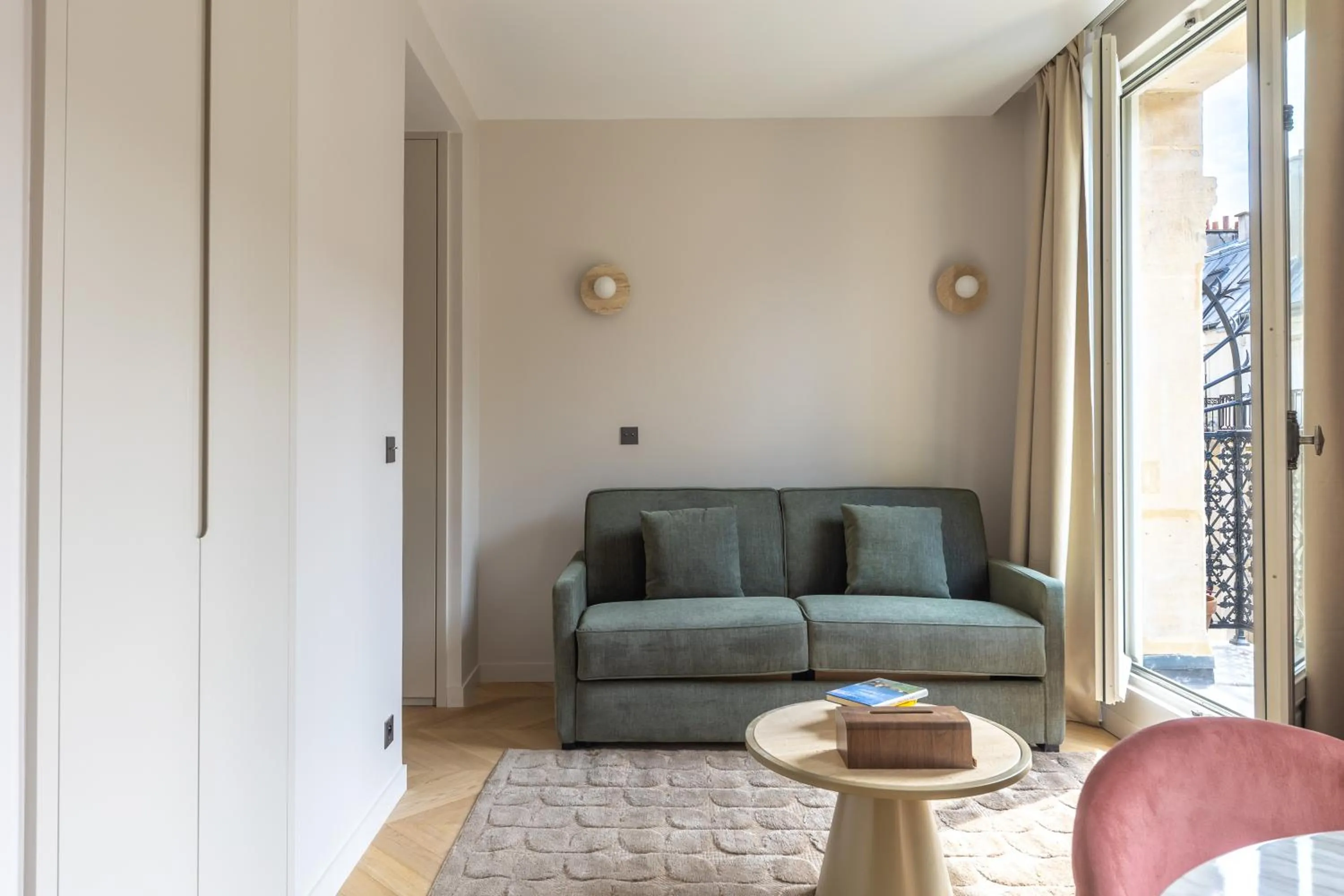 Bed in Quartier Libre Marais