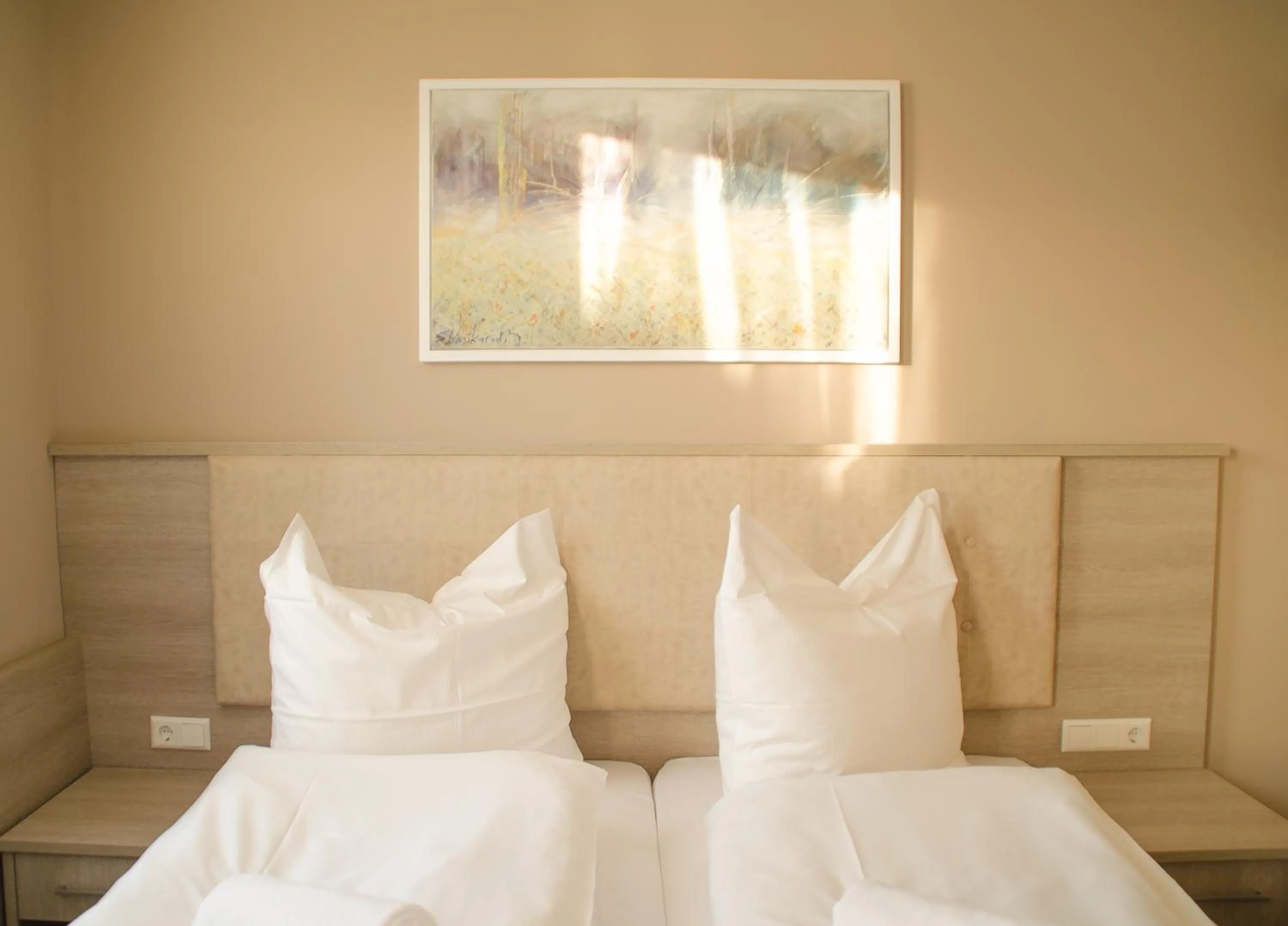 Bed in Alpha & Omega Hotel Stuttgart