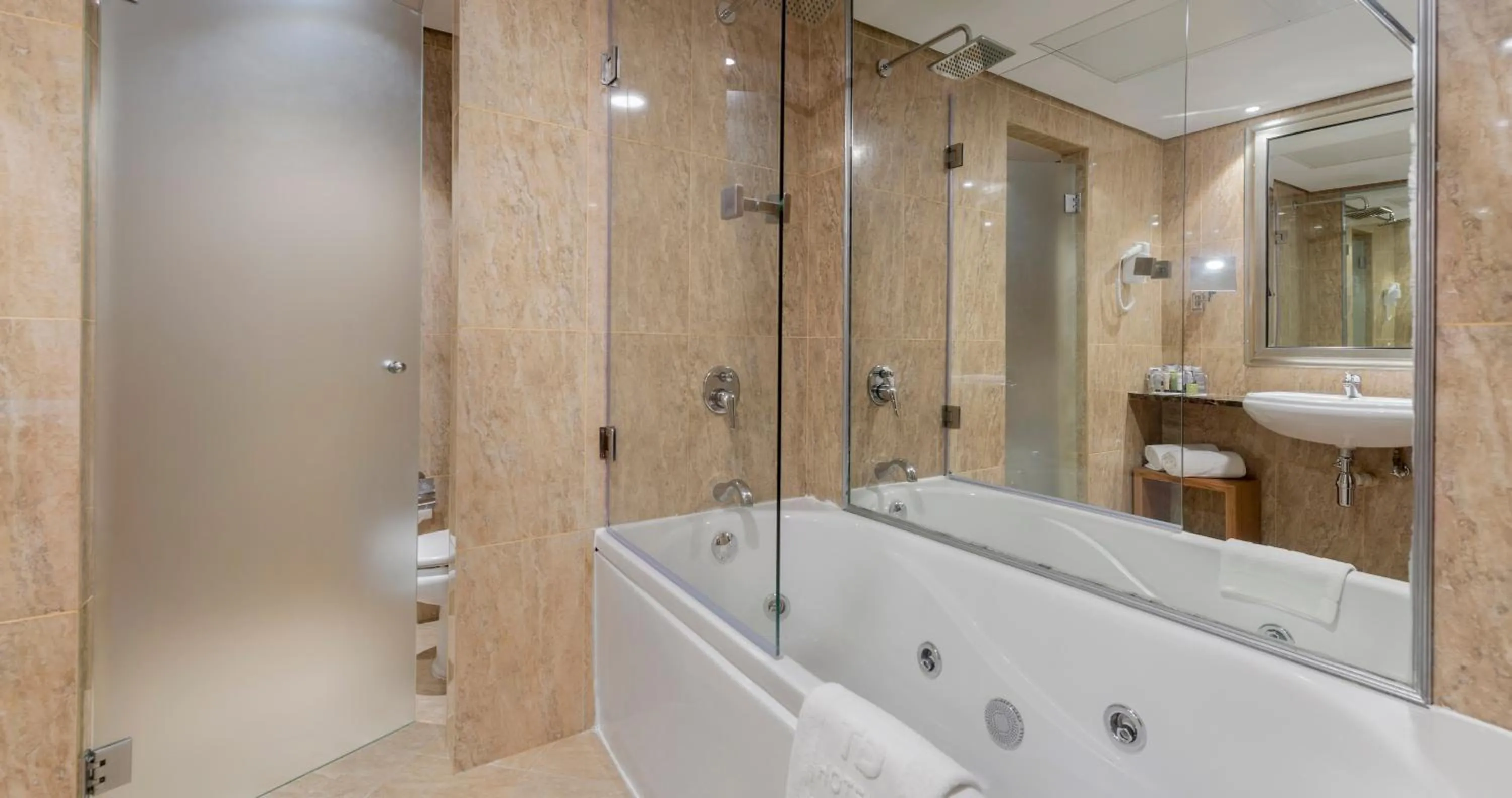 Bathroom in Hotel Avenida