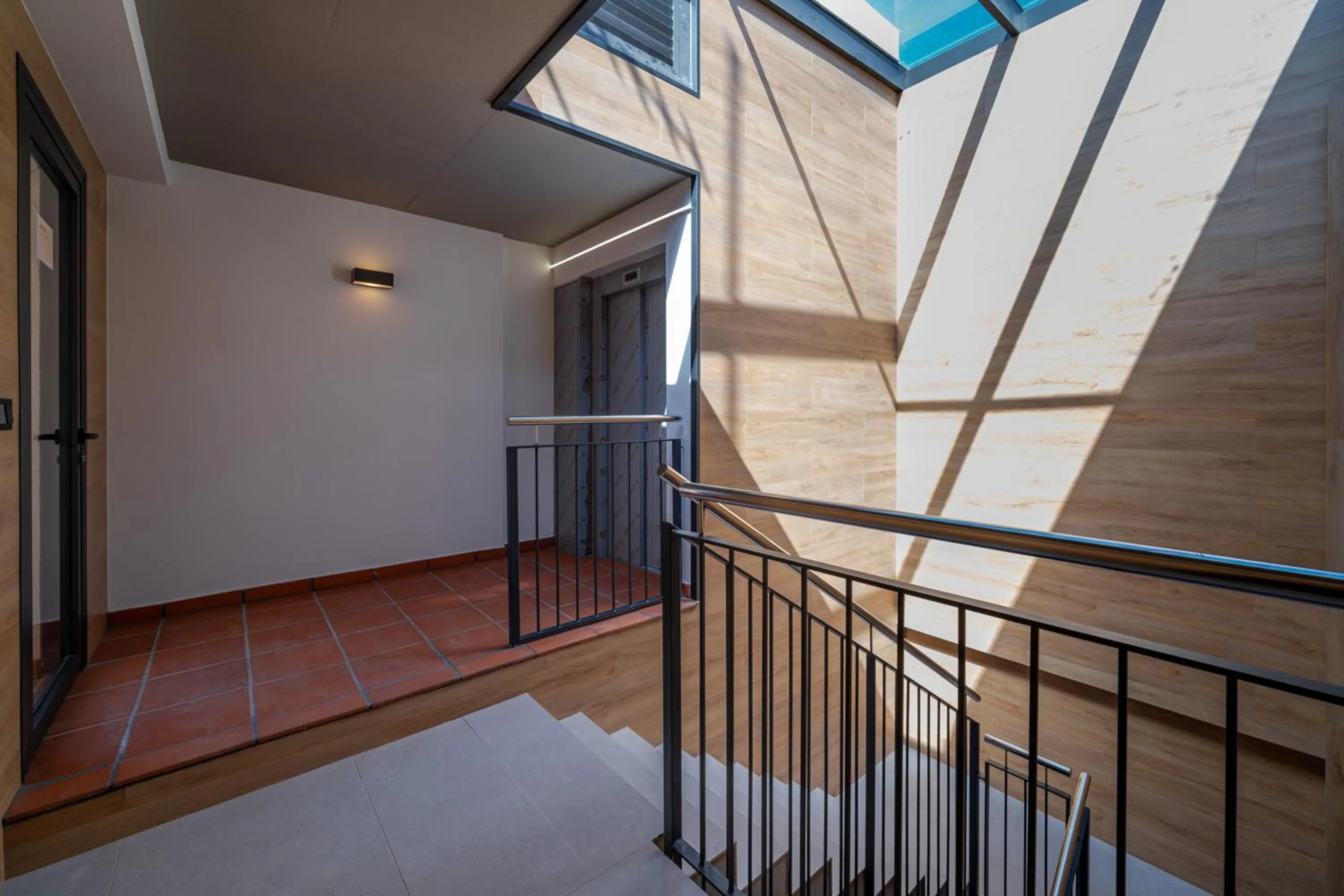 Property building in Limehome Barcelona Plaça Pirineus