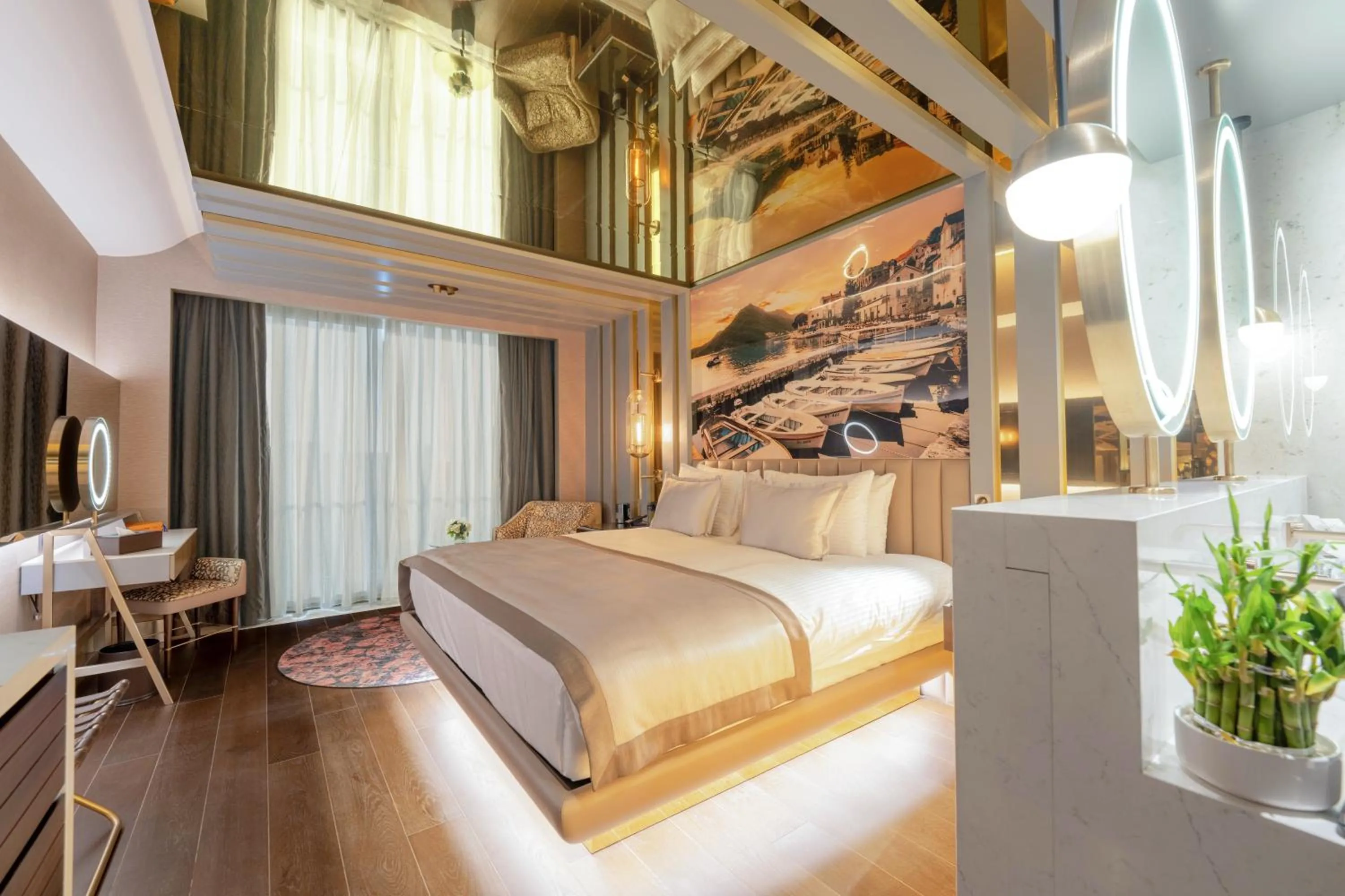 Bedroom, Bed in Merit Starlit Hotel & Residences