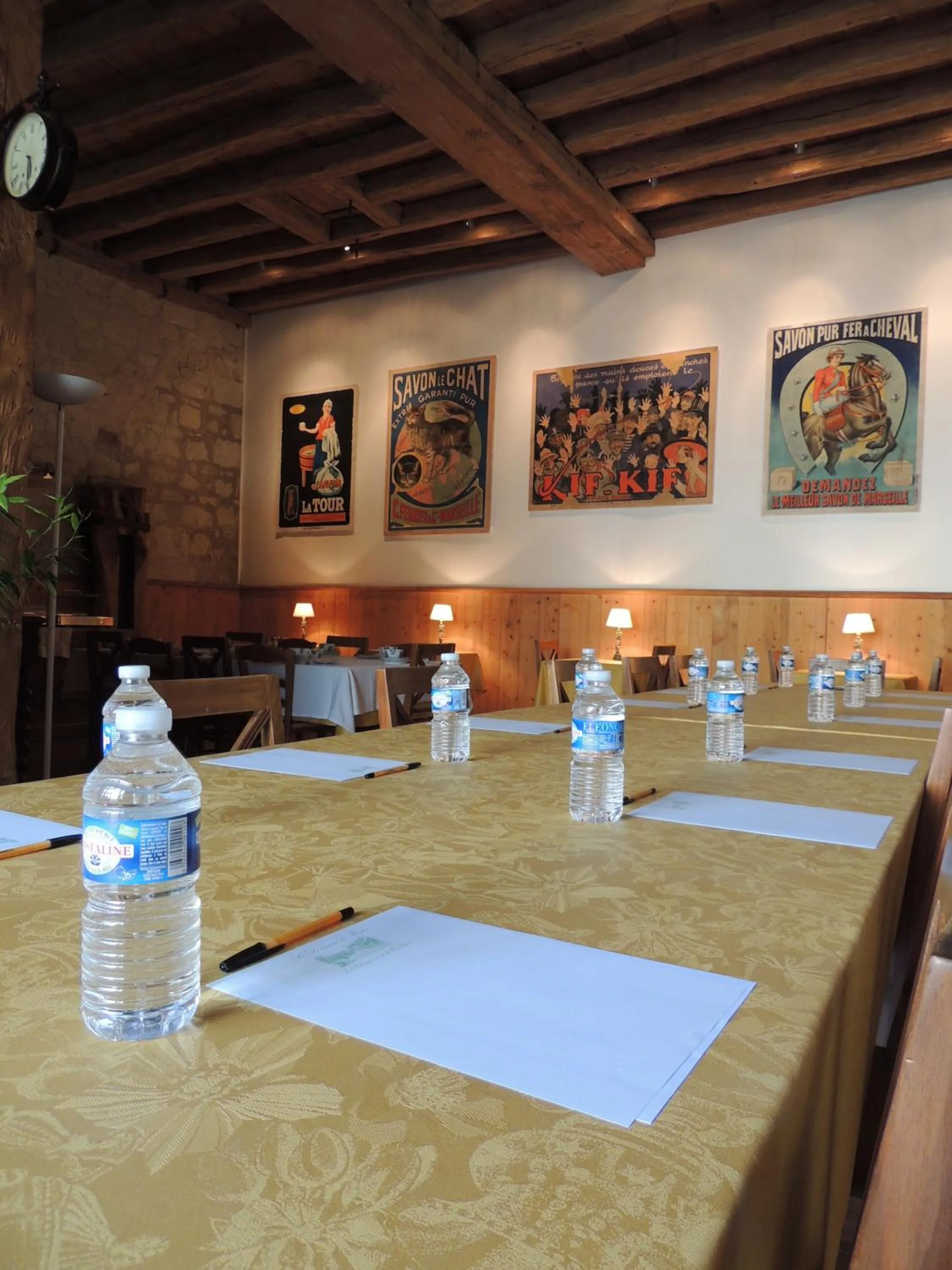 Business facilities in Le Domaine de Mestré, The Originals Relais