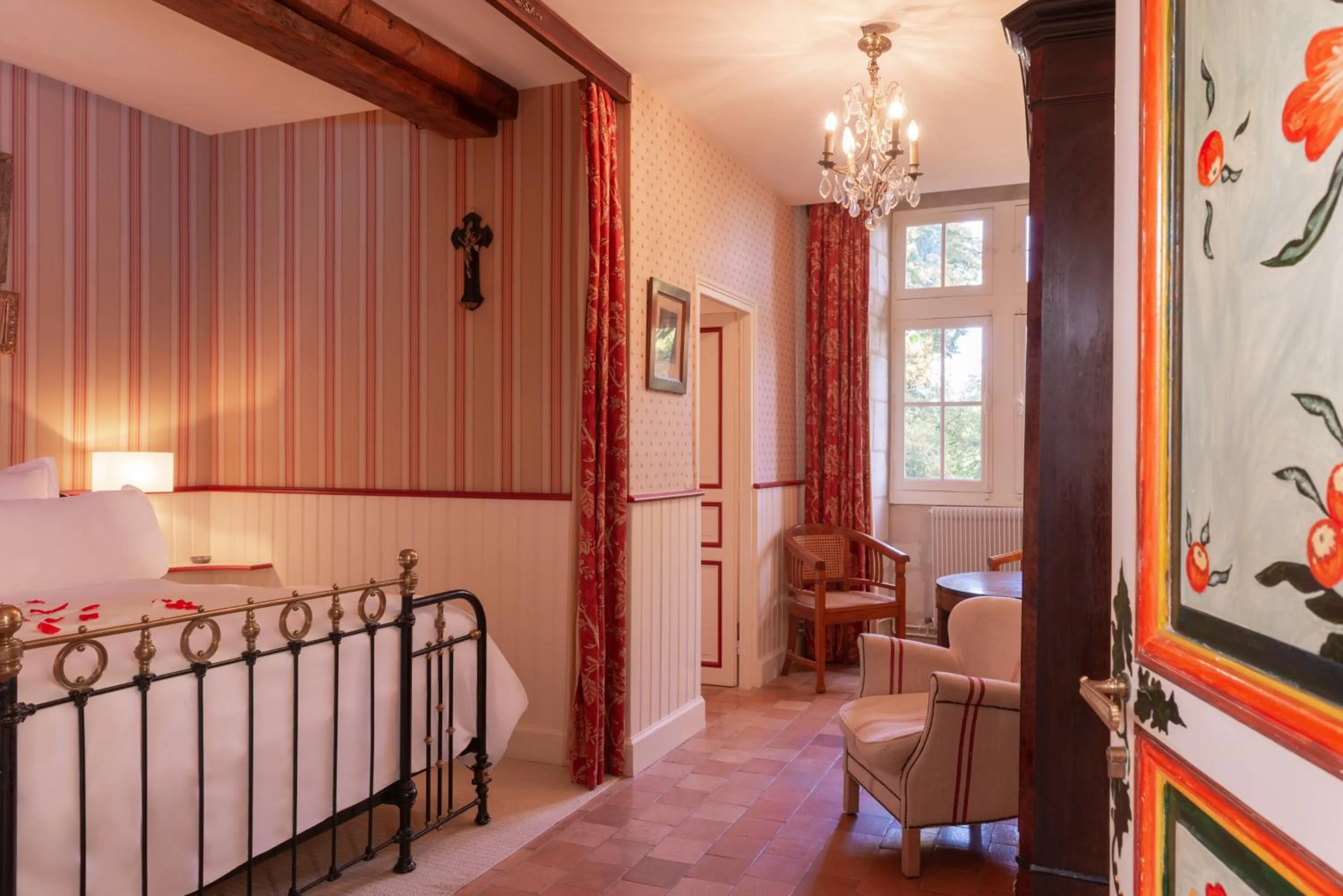 Bedroom, Bed in Le Domaine de Mestré, The Originals Relais