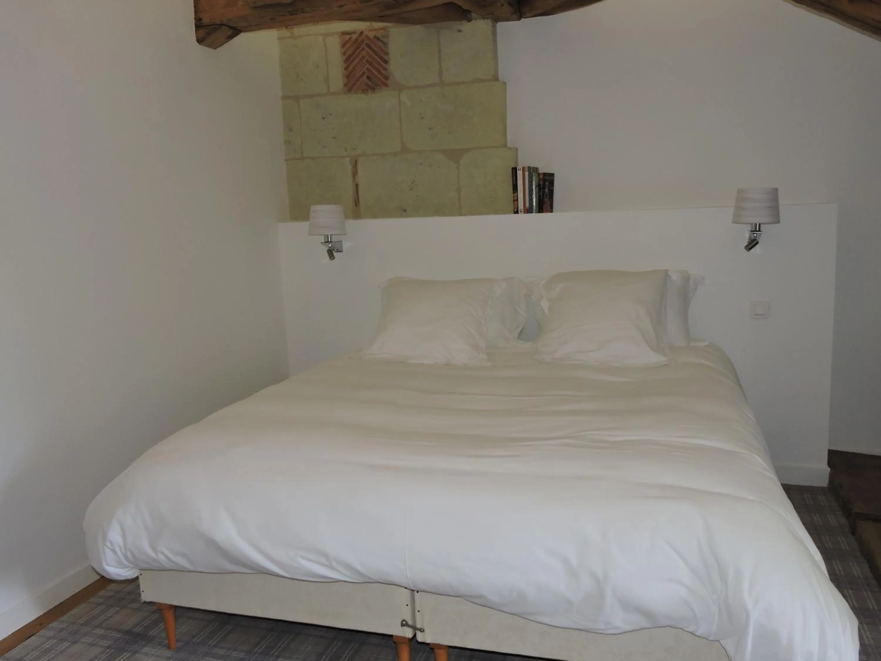 Bedroom, Bed in Le Domaine de Mestré, The Originals Relais