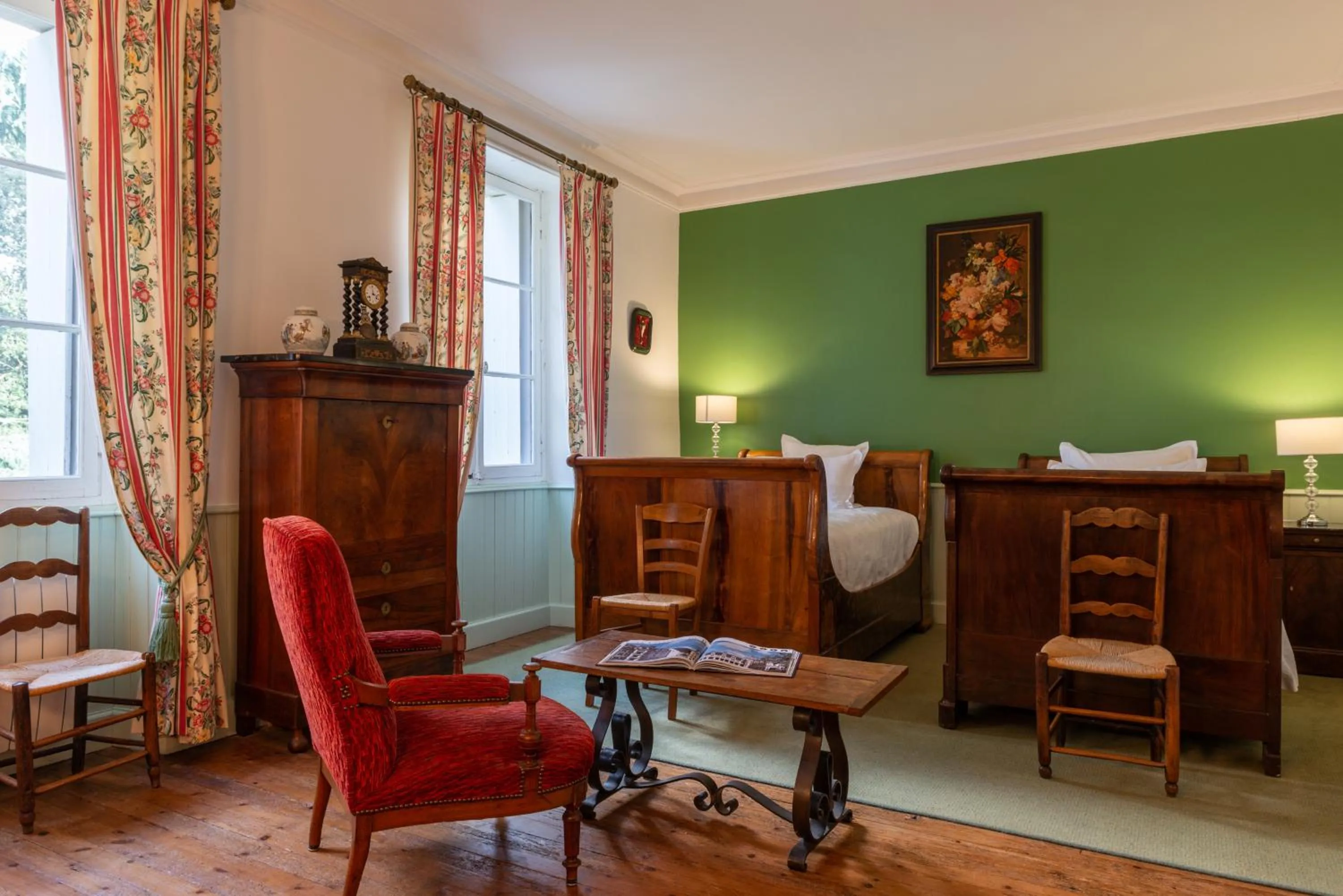 Living room in Le Domaine de Mestré, The Originals Relais