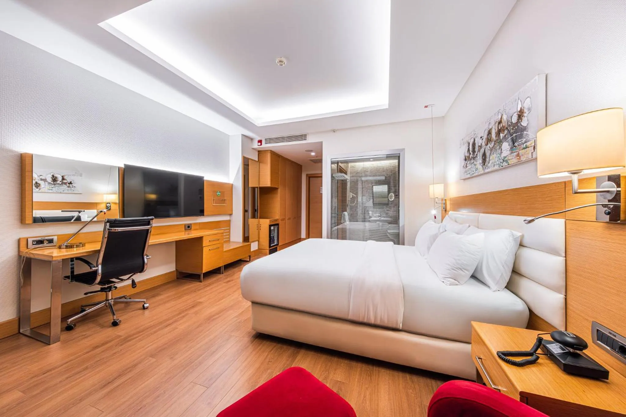 Photo of the whole room, Bed in Holiday Inn Ankara - Cukurambar by IHG