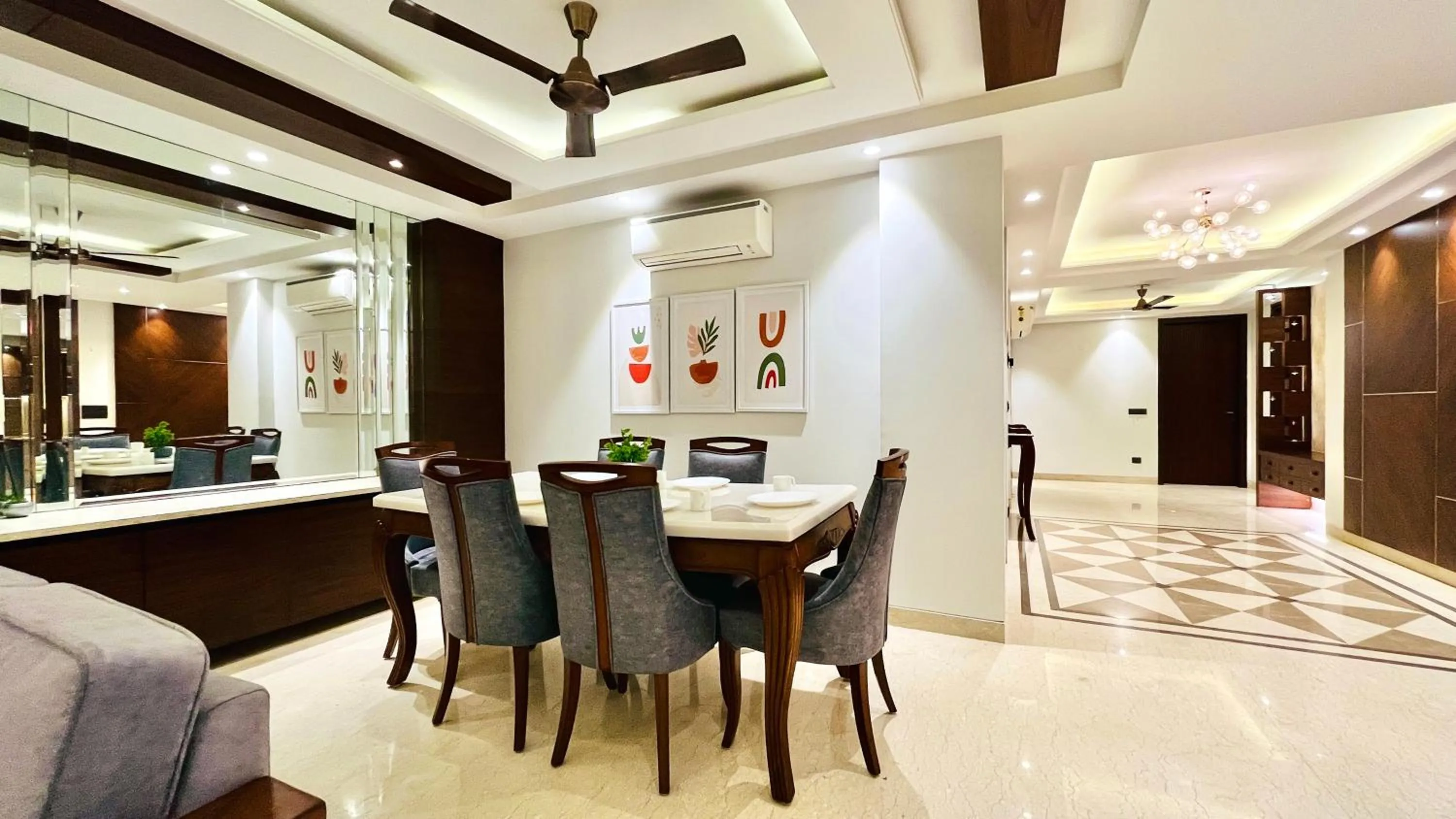 Dining area in Olive Service Apartments - DLF Cyber City