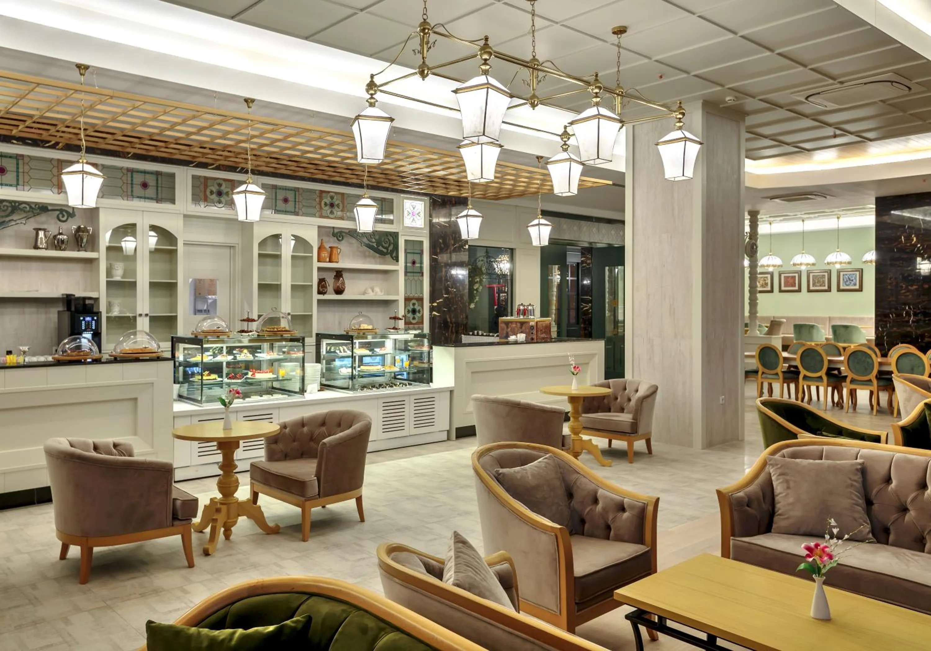 Food and drinks in Sunis Efes Royal Palace Resort & Spa