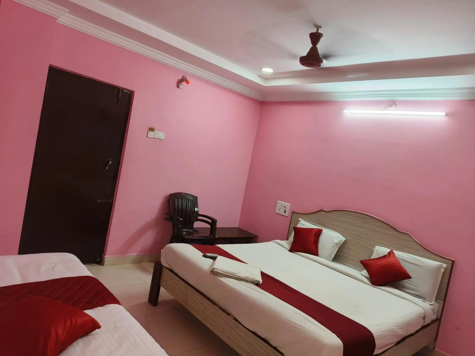 Bed in Sujan Residency's