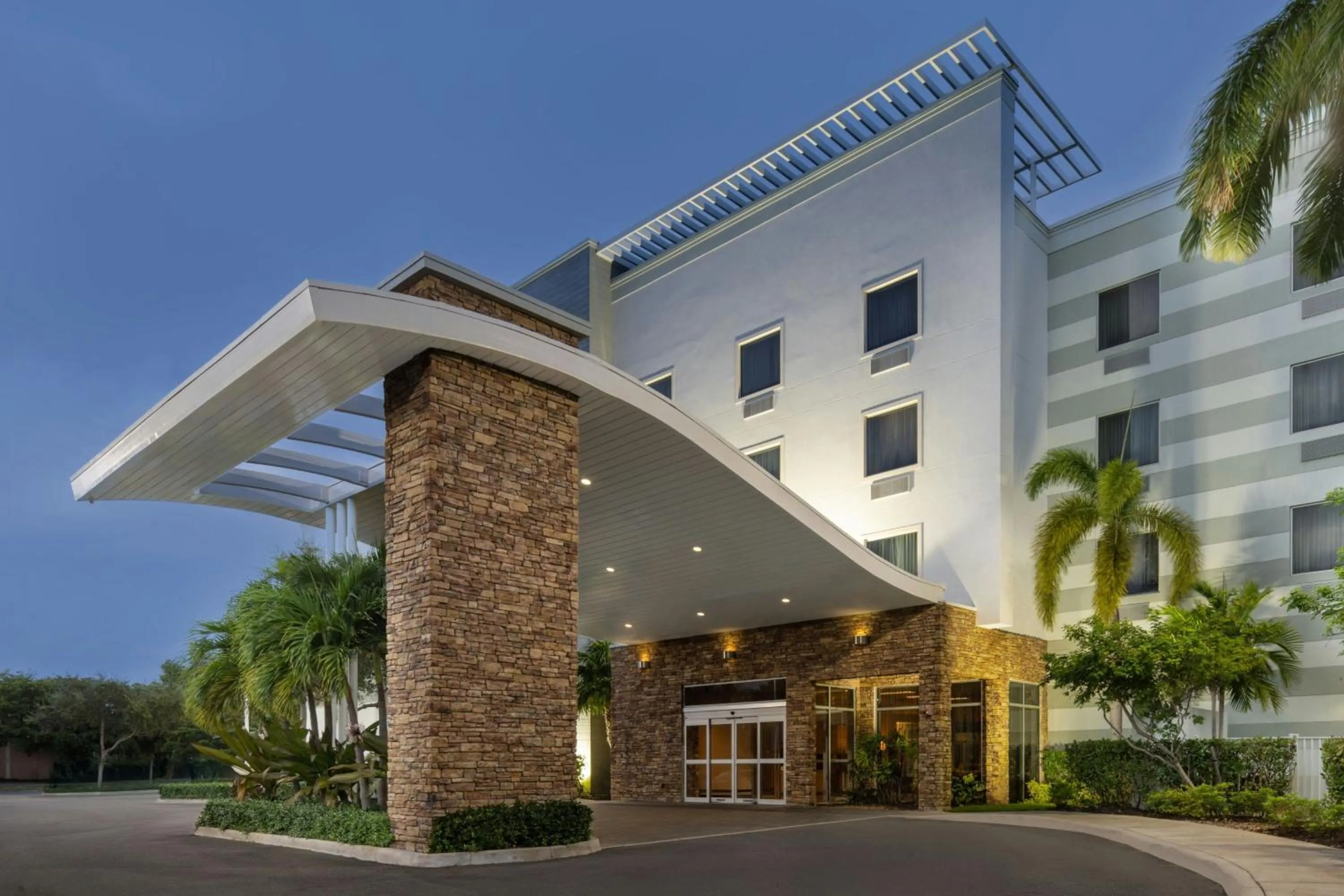 Property building in Fairfield Inn & Suites by Marriott Delray Beach I-95