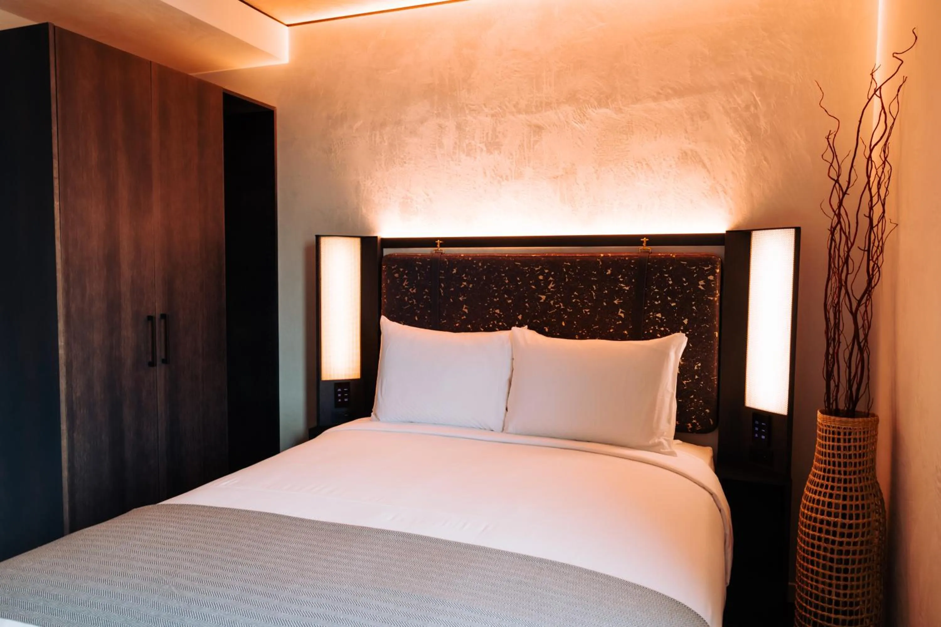 Bedroom, Bed in CASCADA Thermal Springs & Hotel