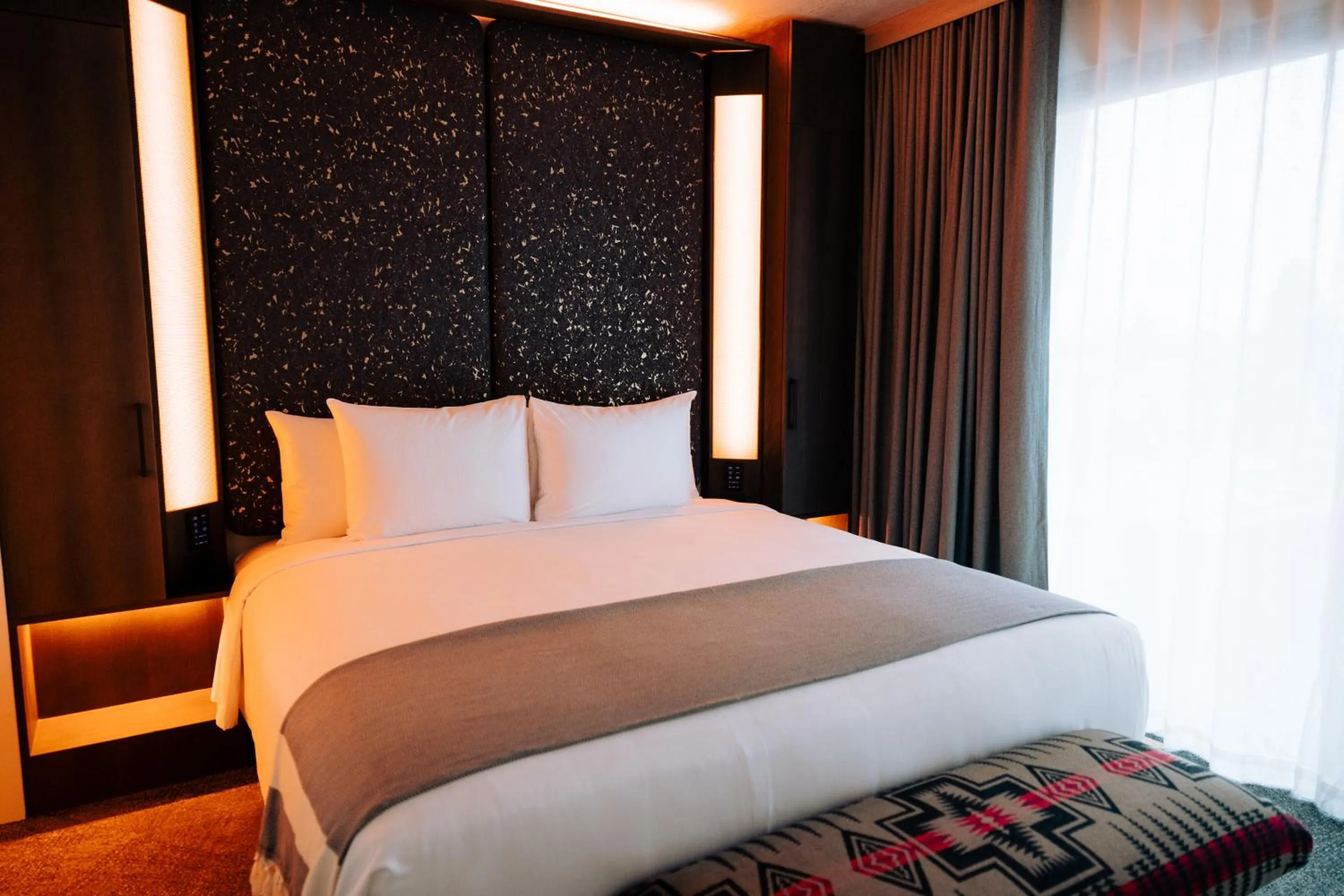 Bed in CASCADA Thermal Springs & Hotel