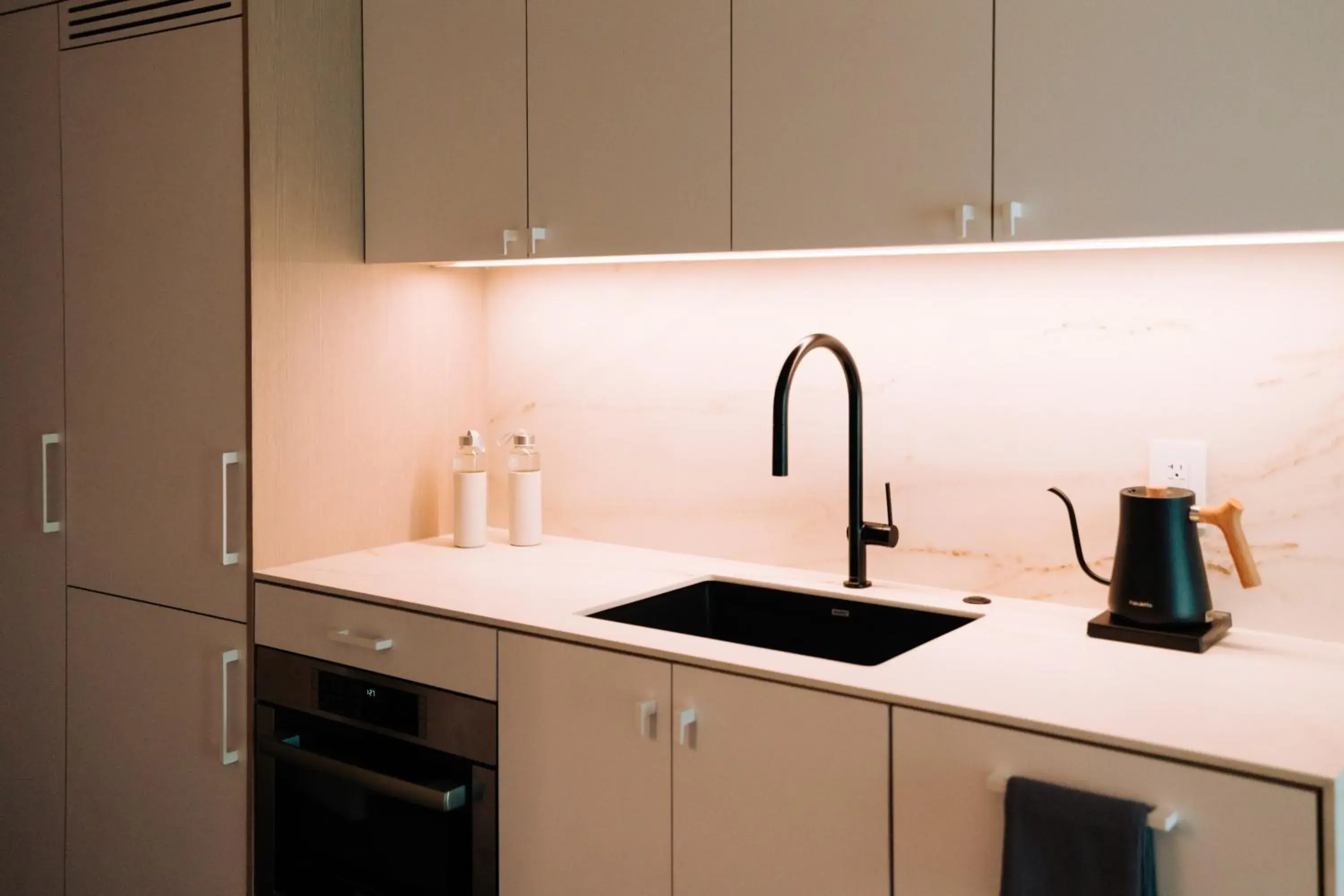 One-Bedroom Suite Accessible in CASCADA Thermal Springs & Hotel One-Bedroom Suite Accessible in CASCADA Thermal Springs & Hotel