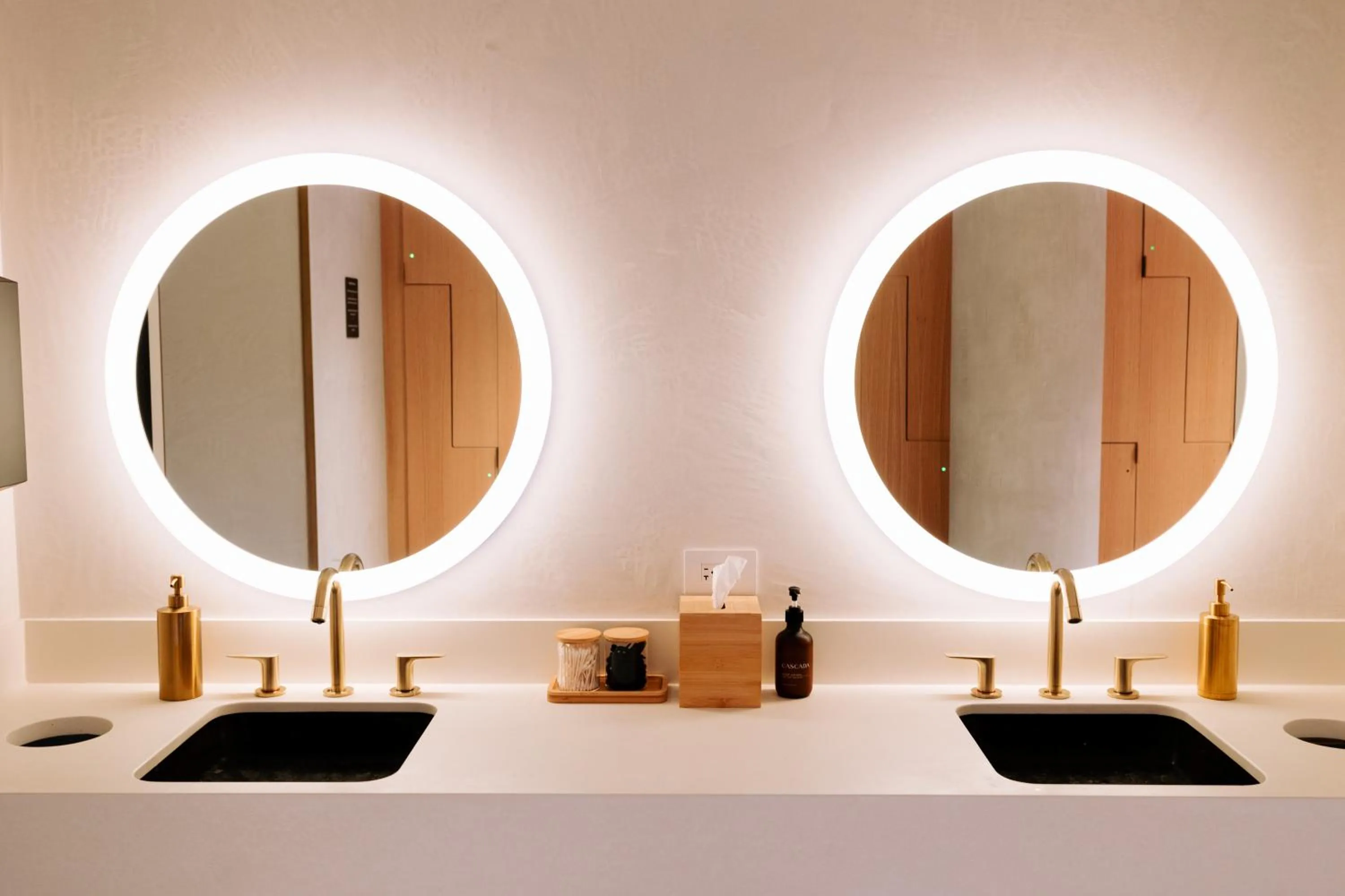 Bathroom in CASCADA Thermal Springs & Hotel