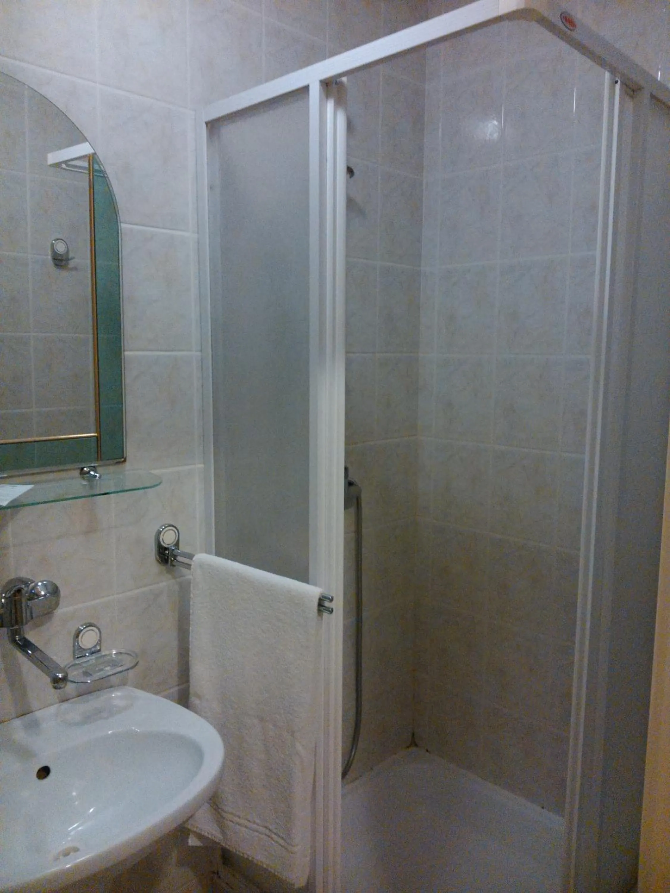 Bathroom in Hostel Refleks