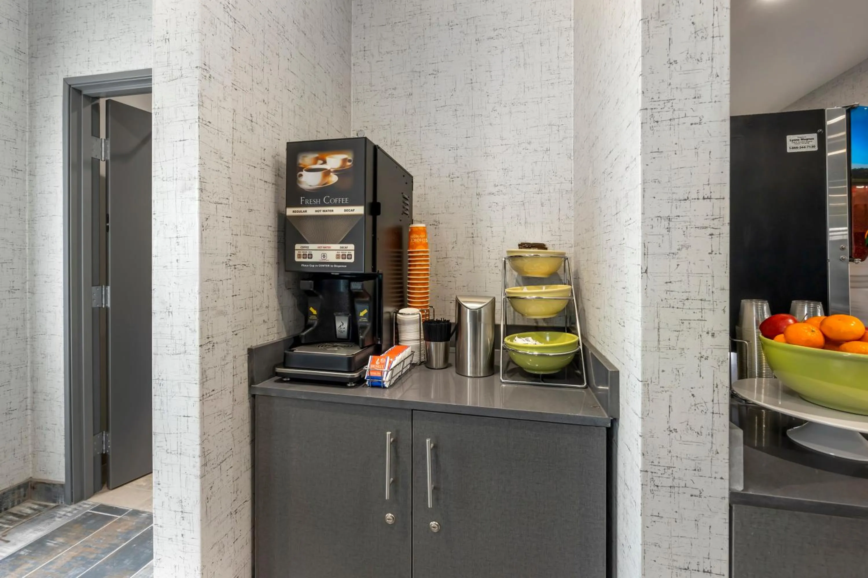 Coffee/tea facilities in Quality Inn & Suites Joelton - Nashville