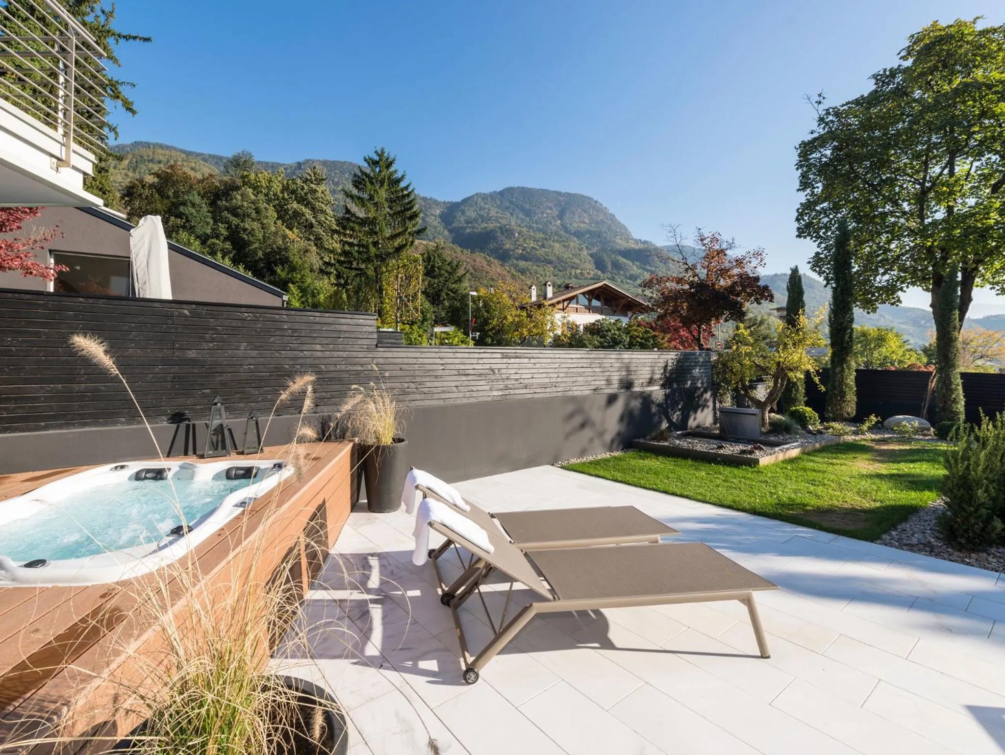 Patio in Merangardenvilla adults only