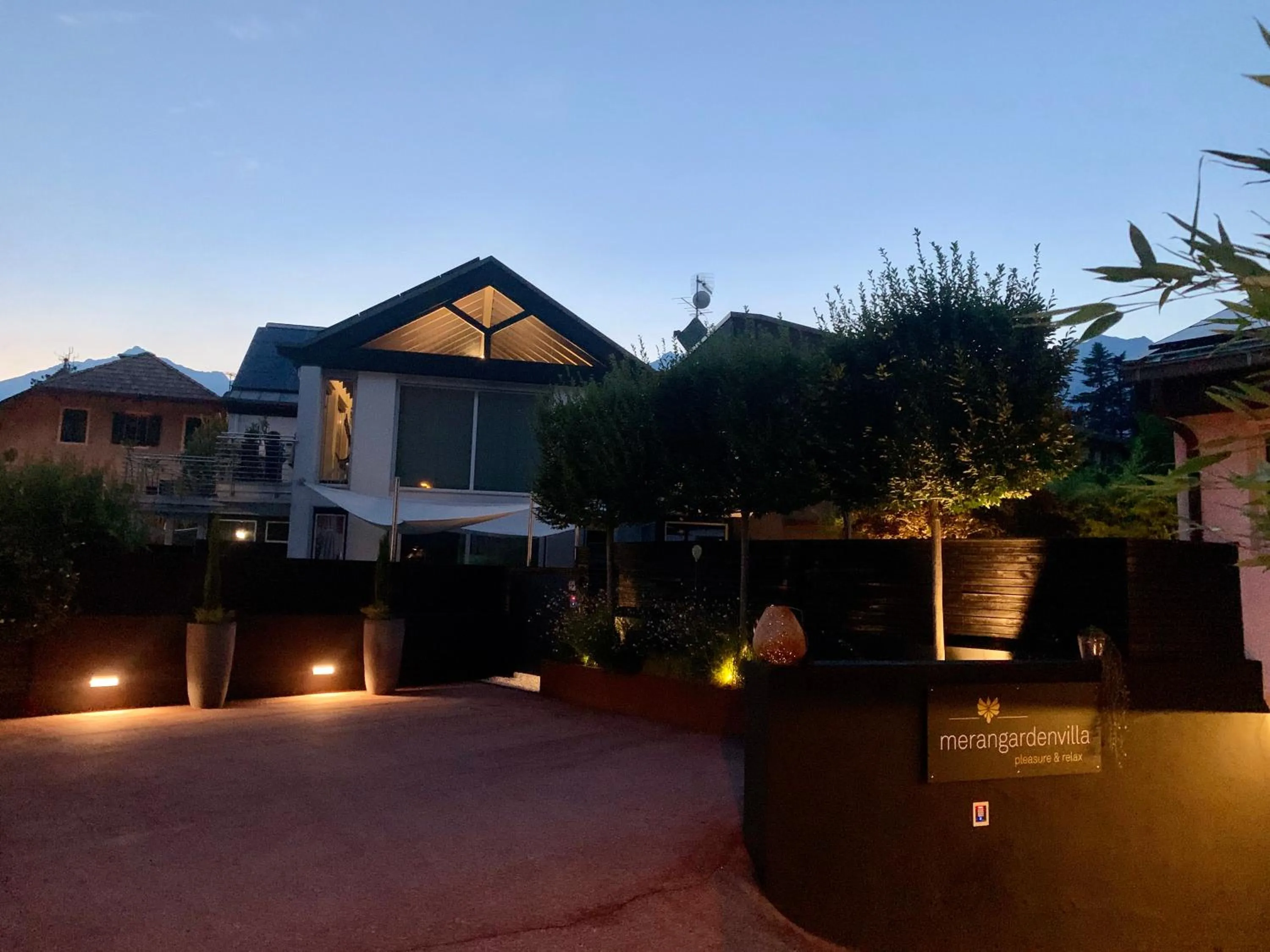 Property building in Merangardenvilla adults only