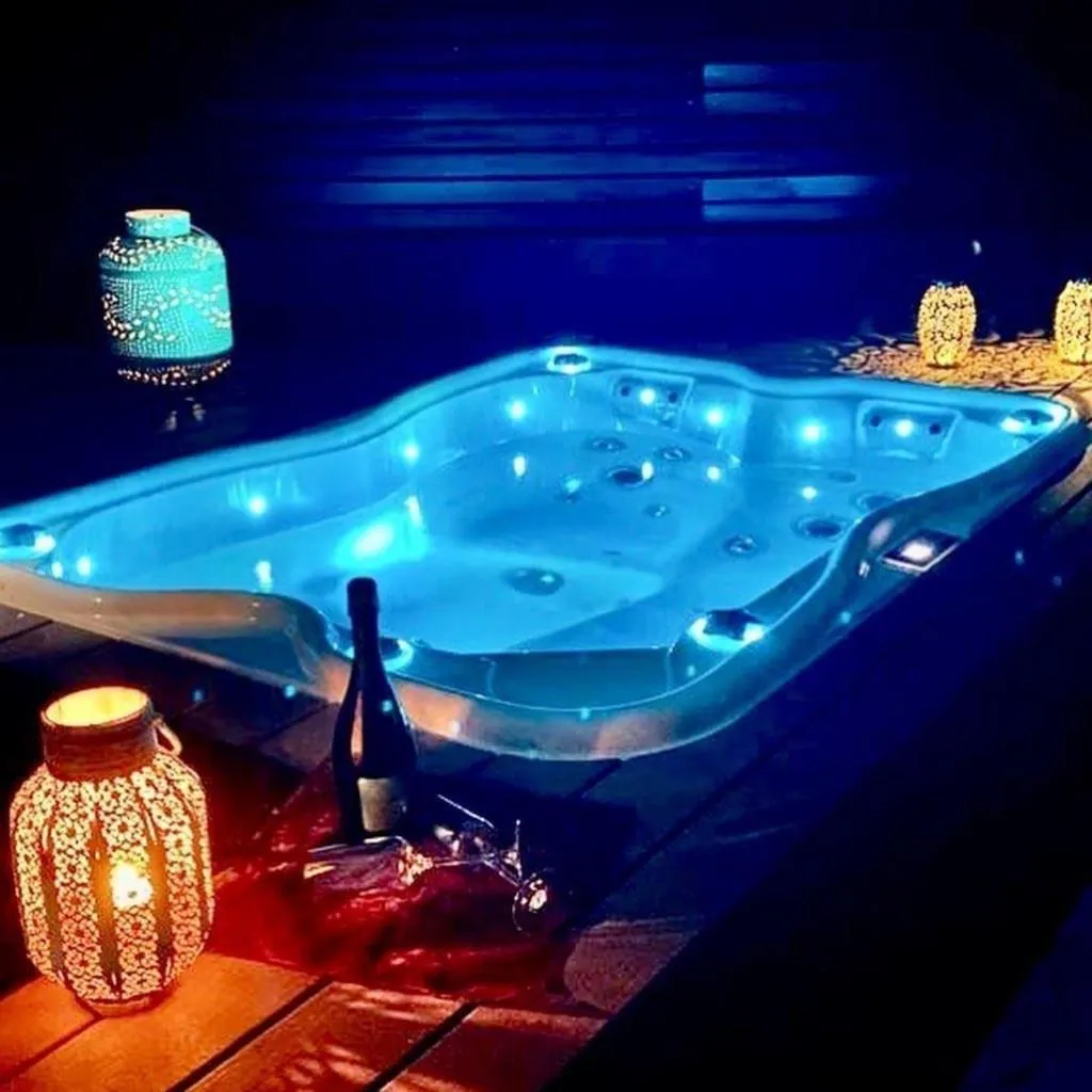 Swimming pool in Merangardenvilla adults only