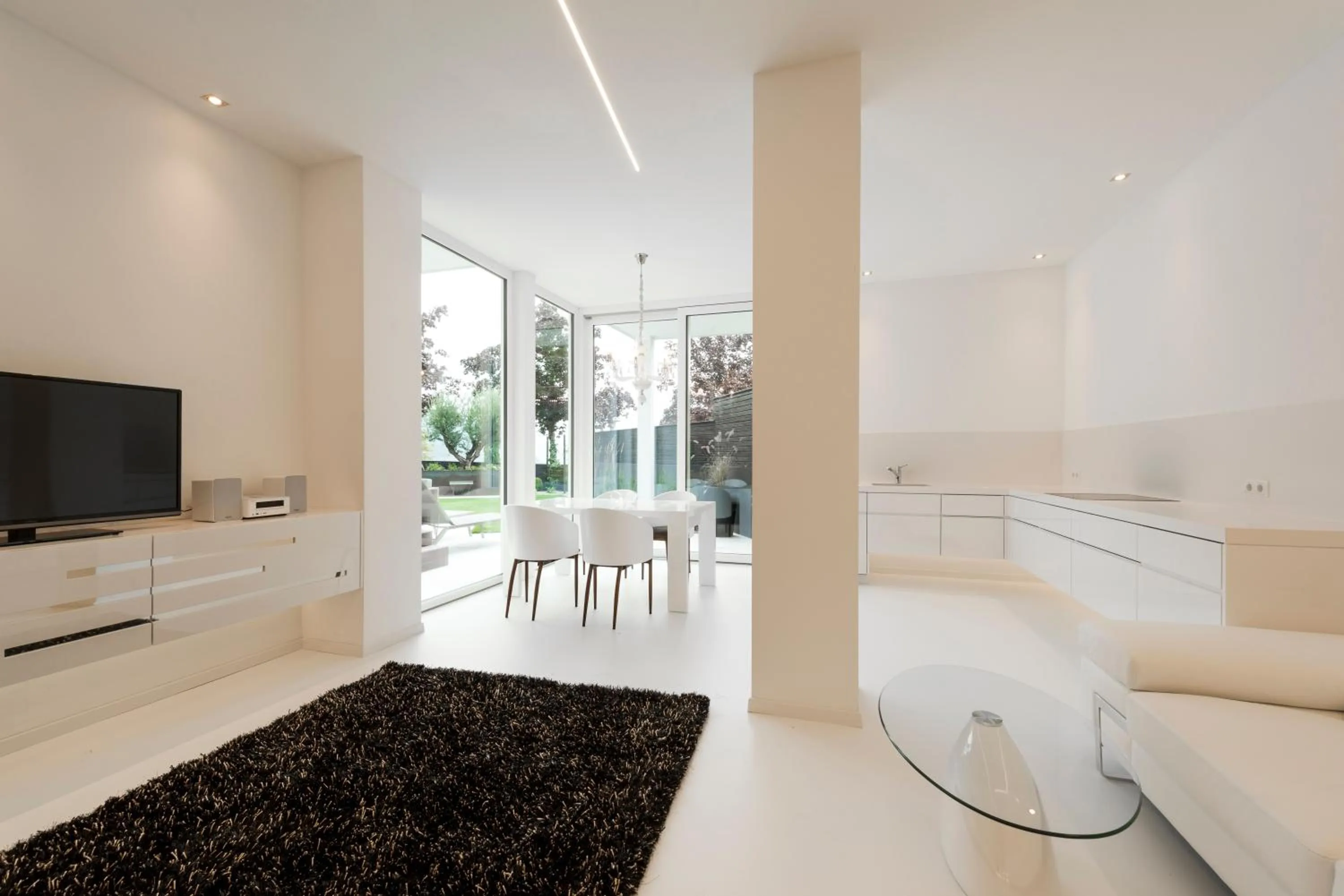 Merangardenvilla adults only