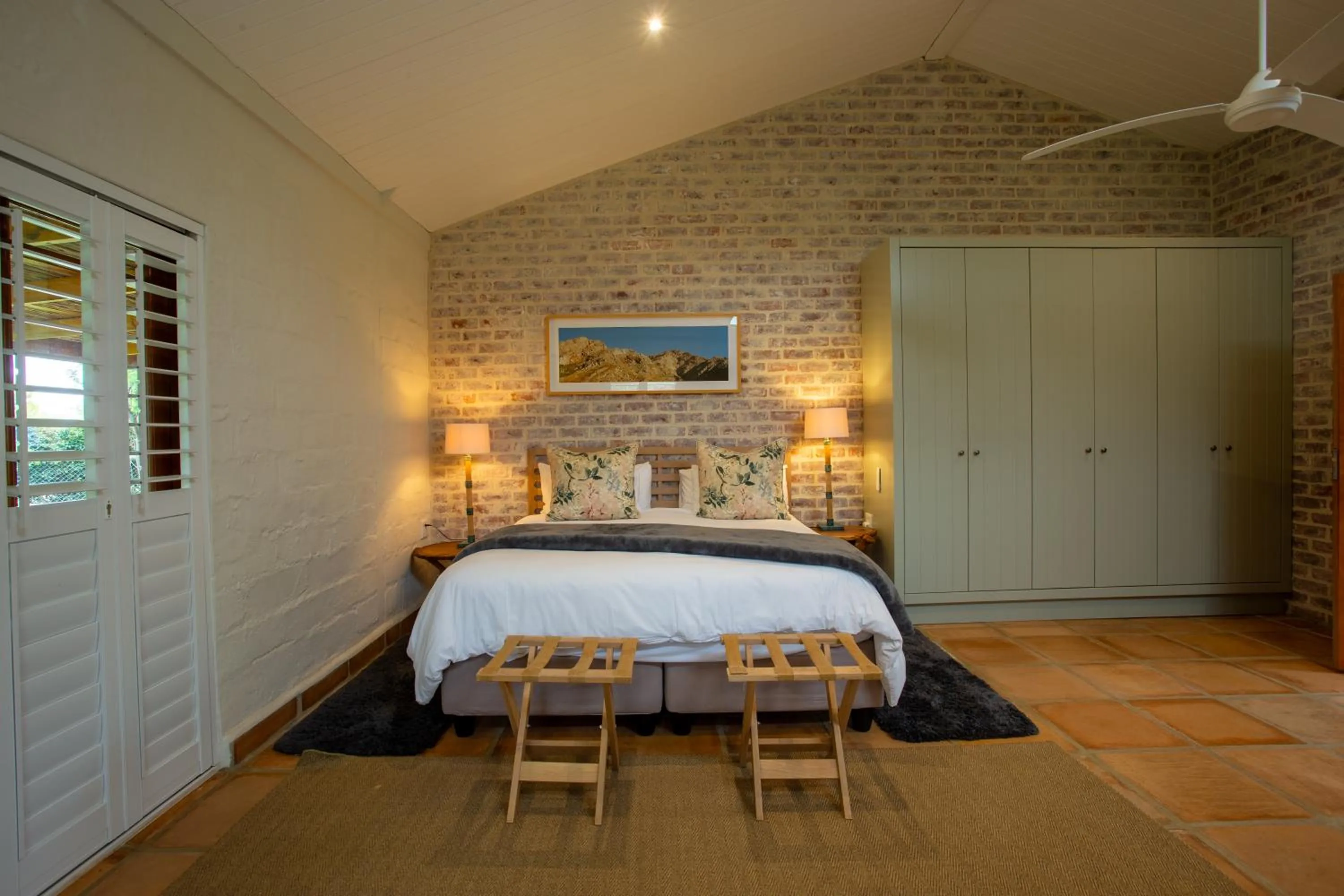 Bedroom, Bed in Raptor Rise Farm