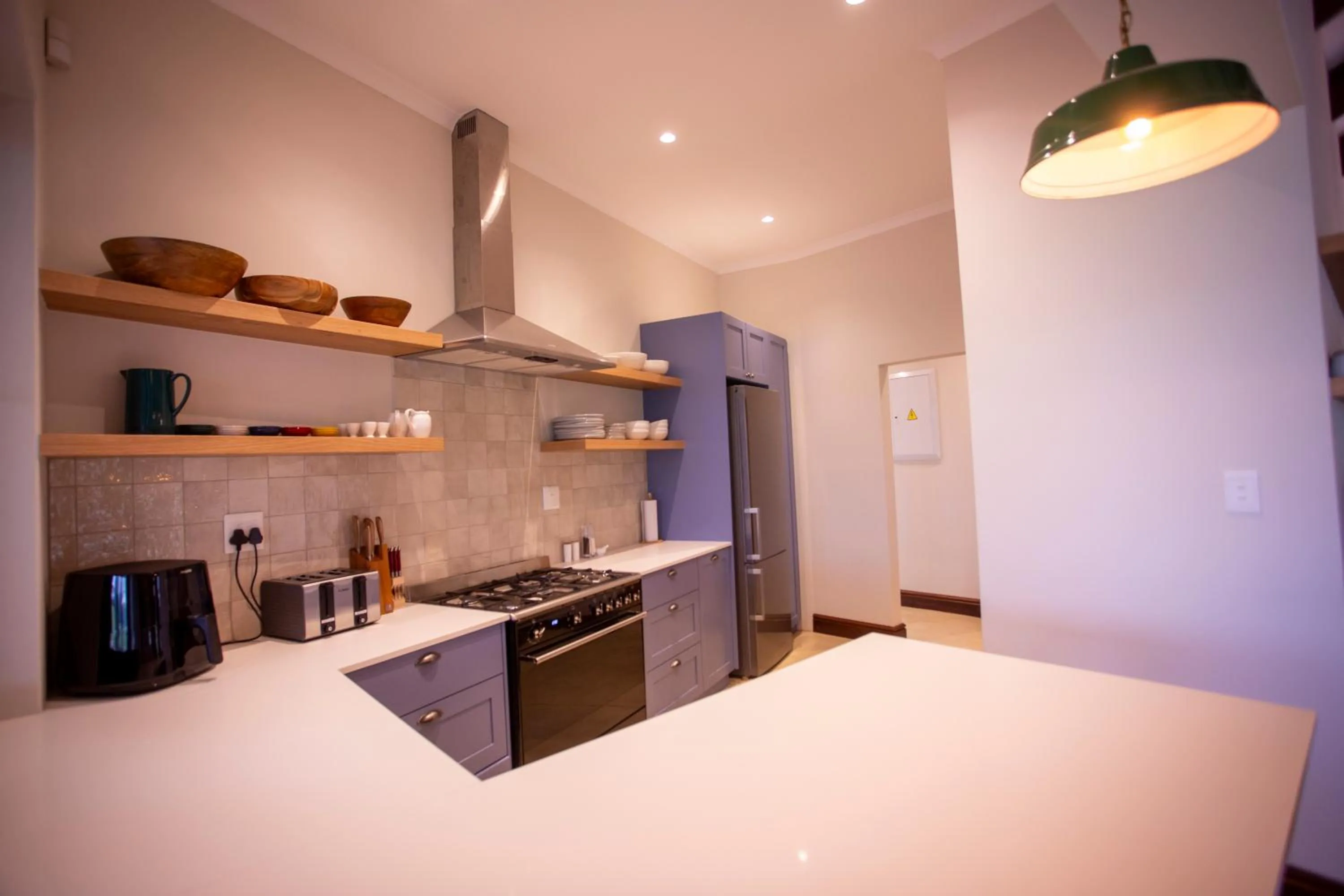 Kitchen or kitchenette in Raptor Rise Farm