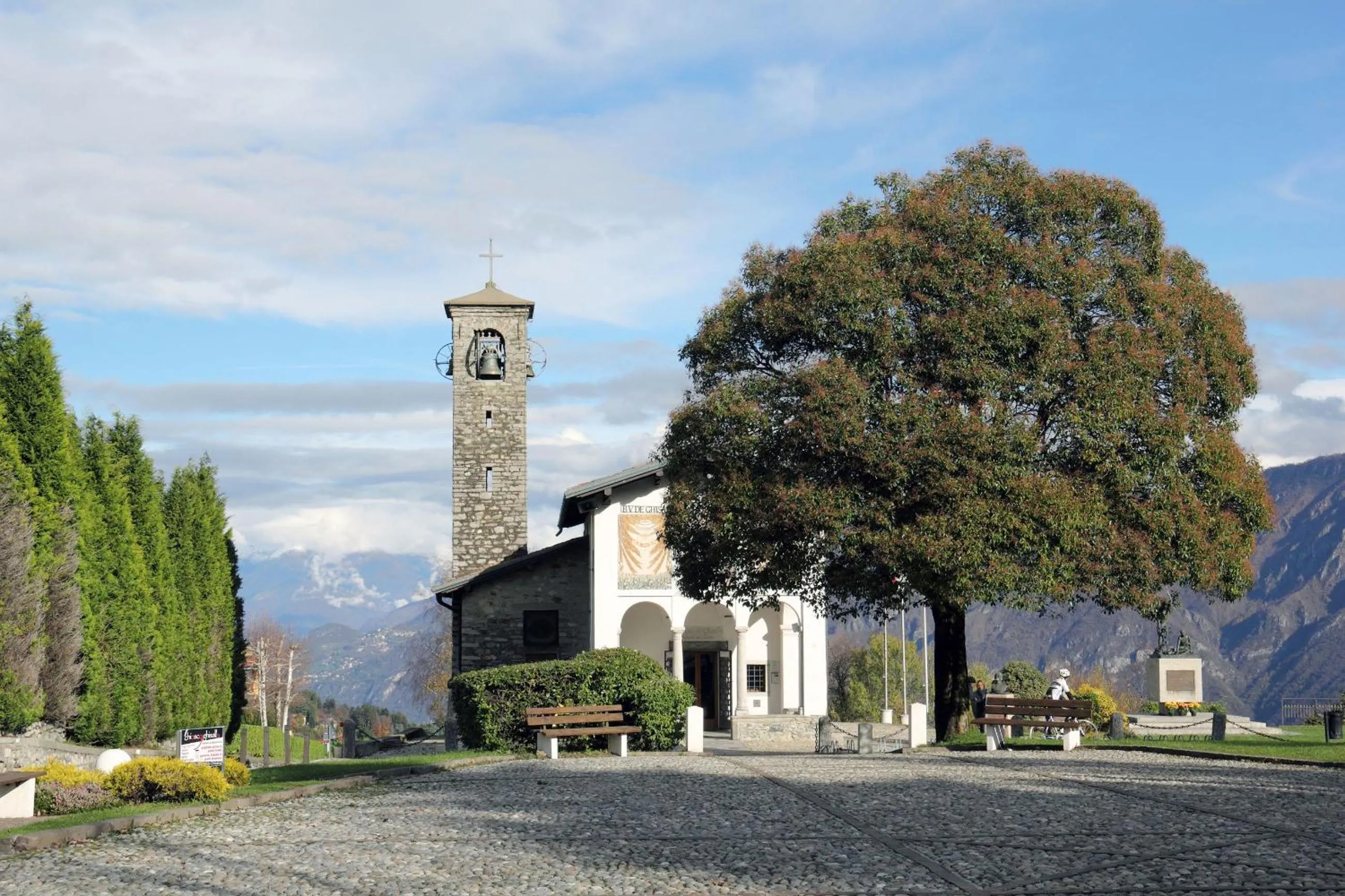 Nearby landmark in B&B dei Laghi