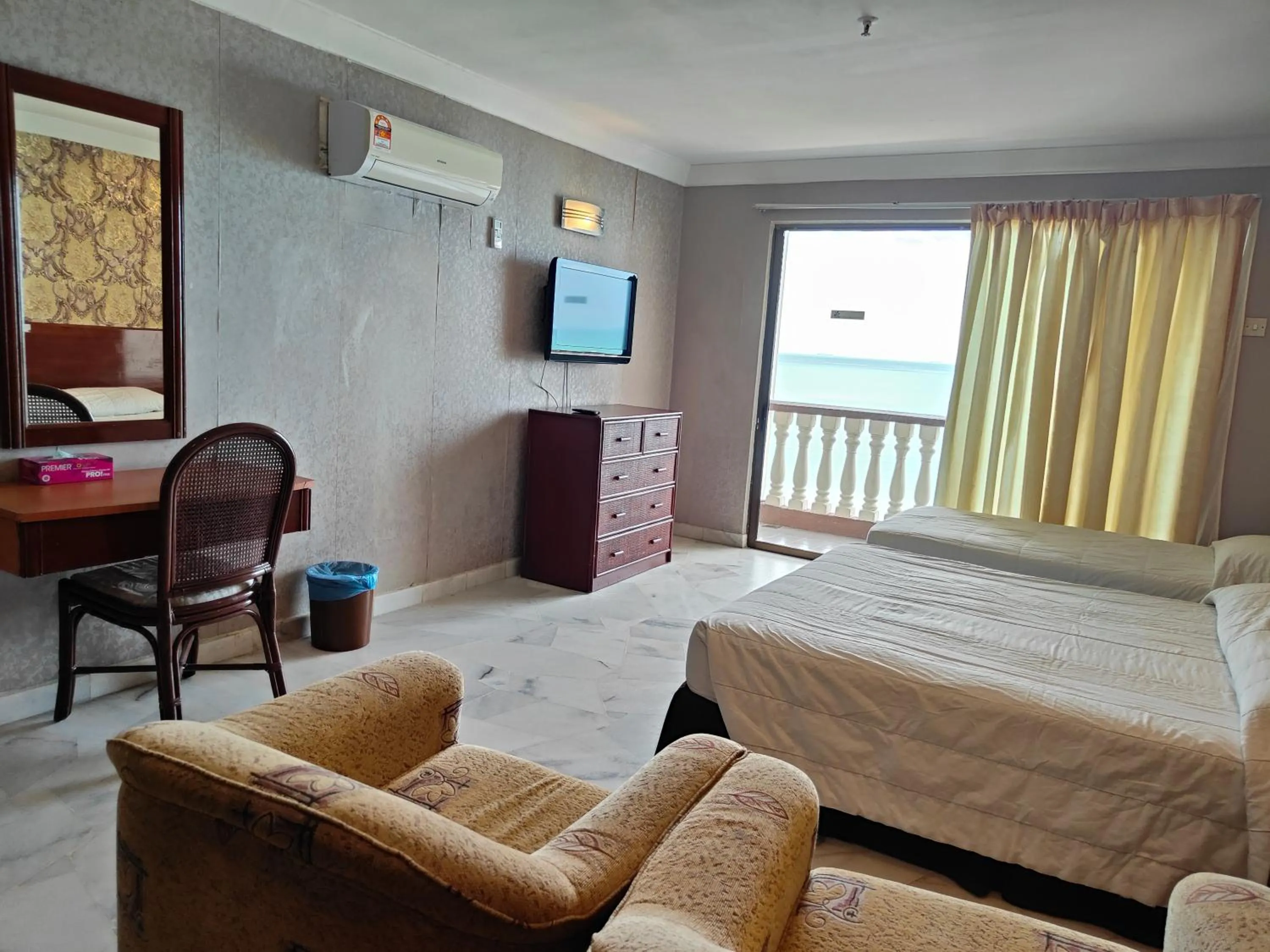 Photo of the whole room, Bed in BAYU BEACH RESORT