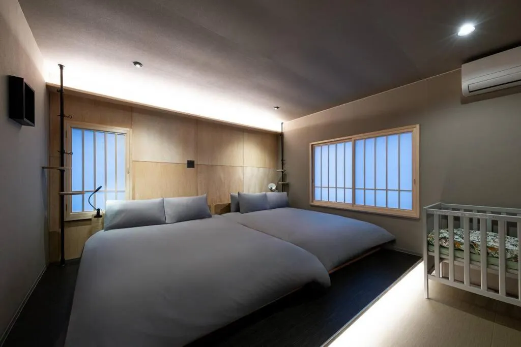 Bed in THE CELESTIAL