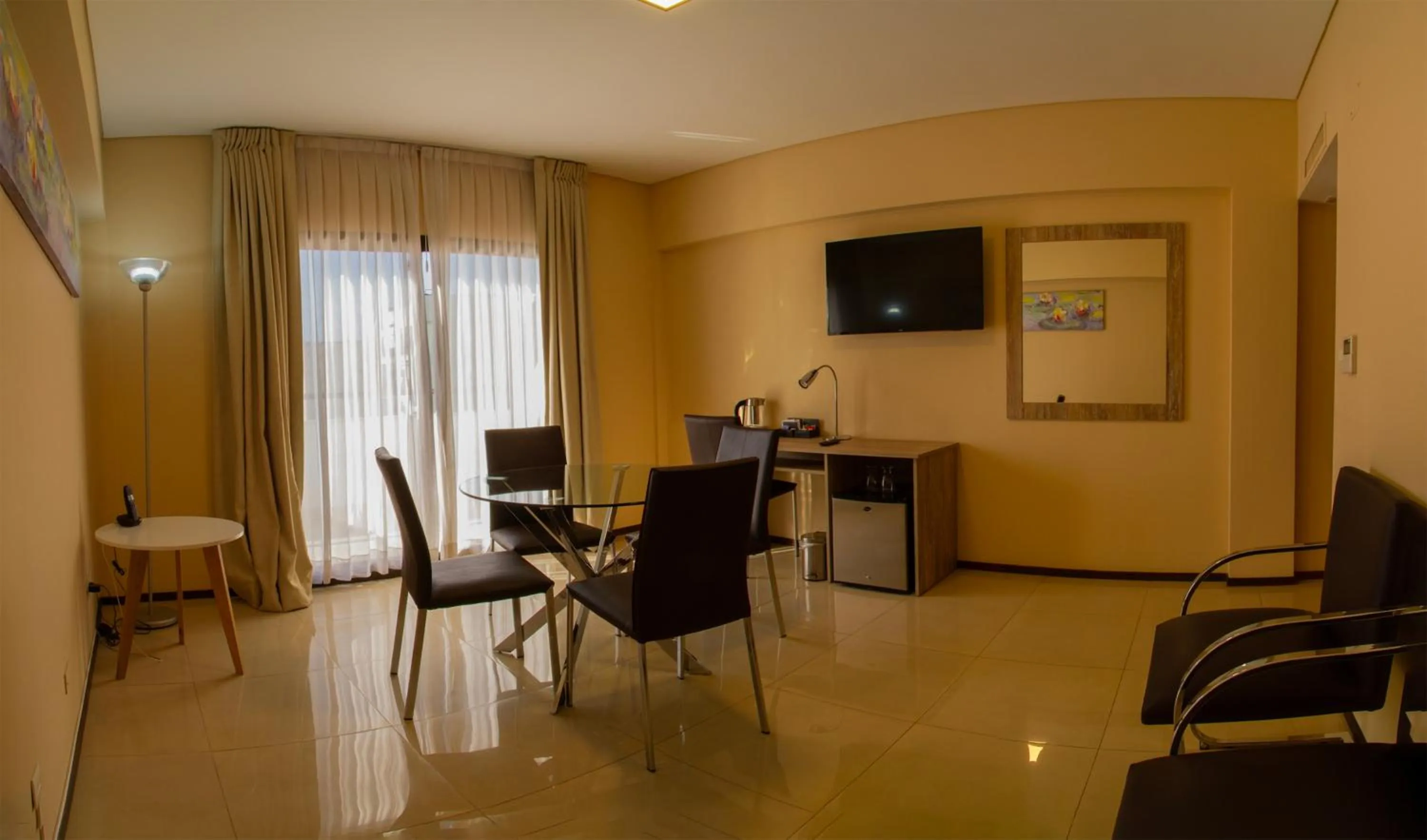 Seating area in Hotel Telepostal Congreso