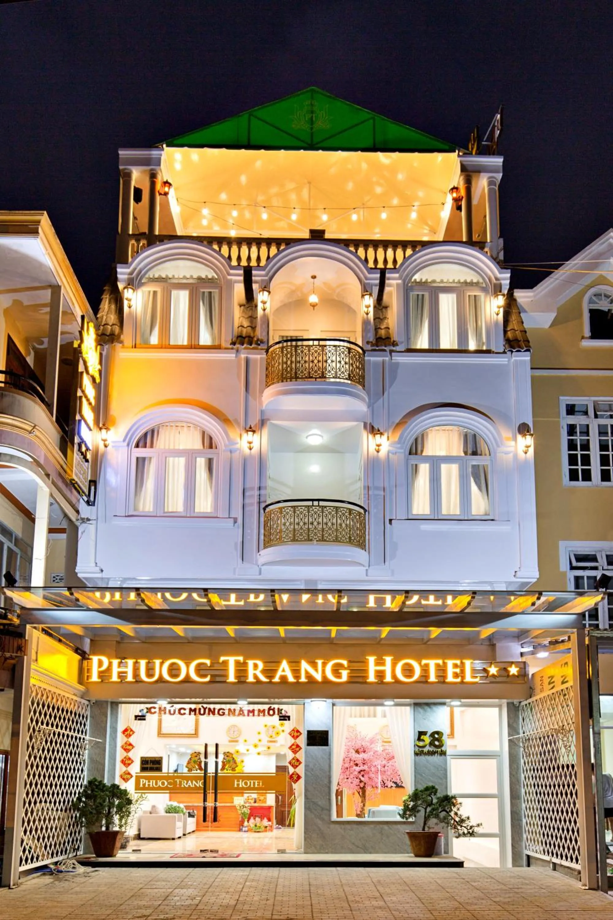 Property building in S79 Pho Hoa Hotel