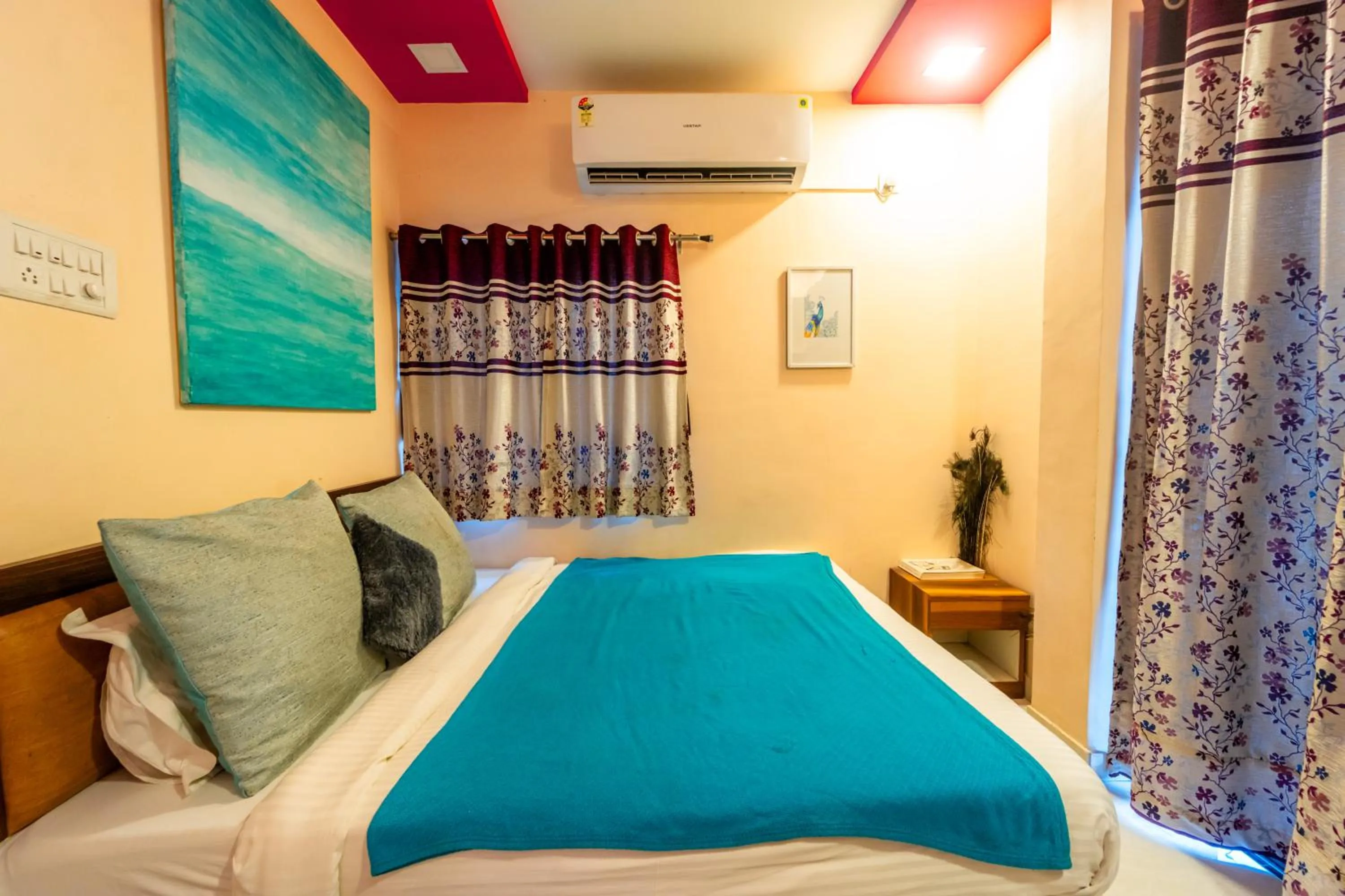 Bed in Strawberry County