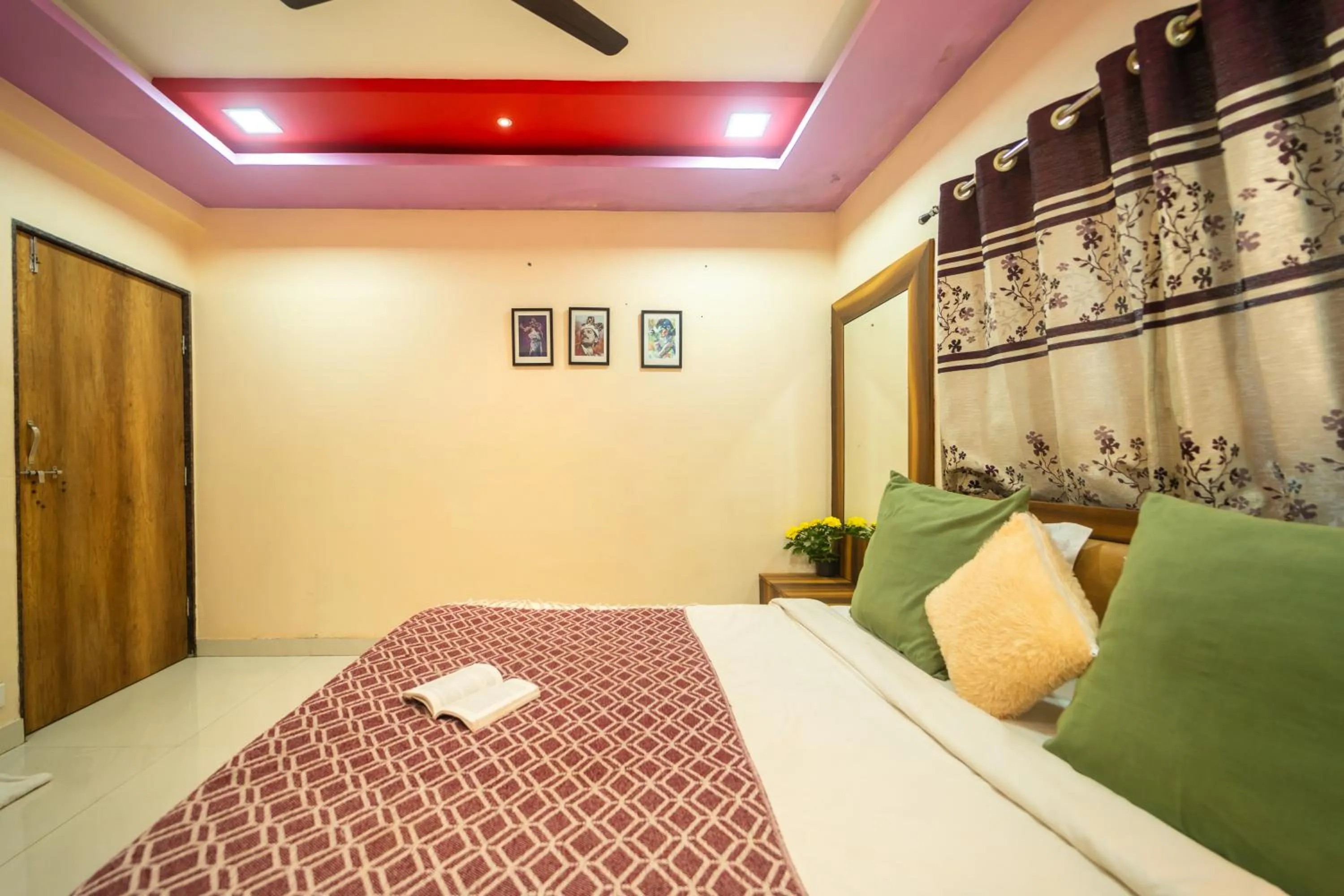 Bed in Strawberry County