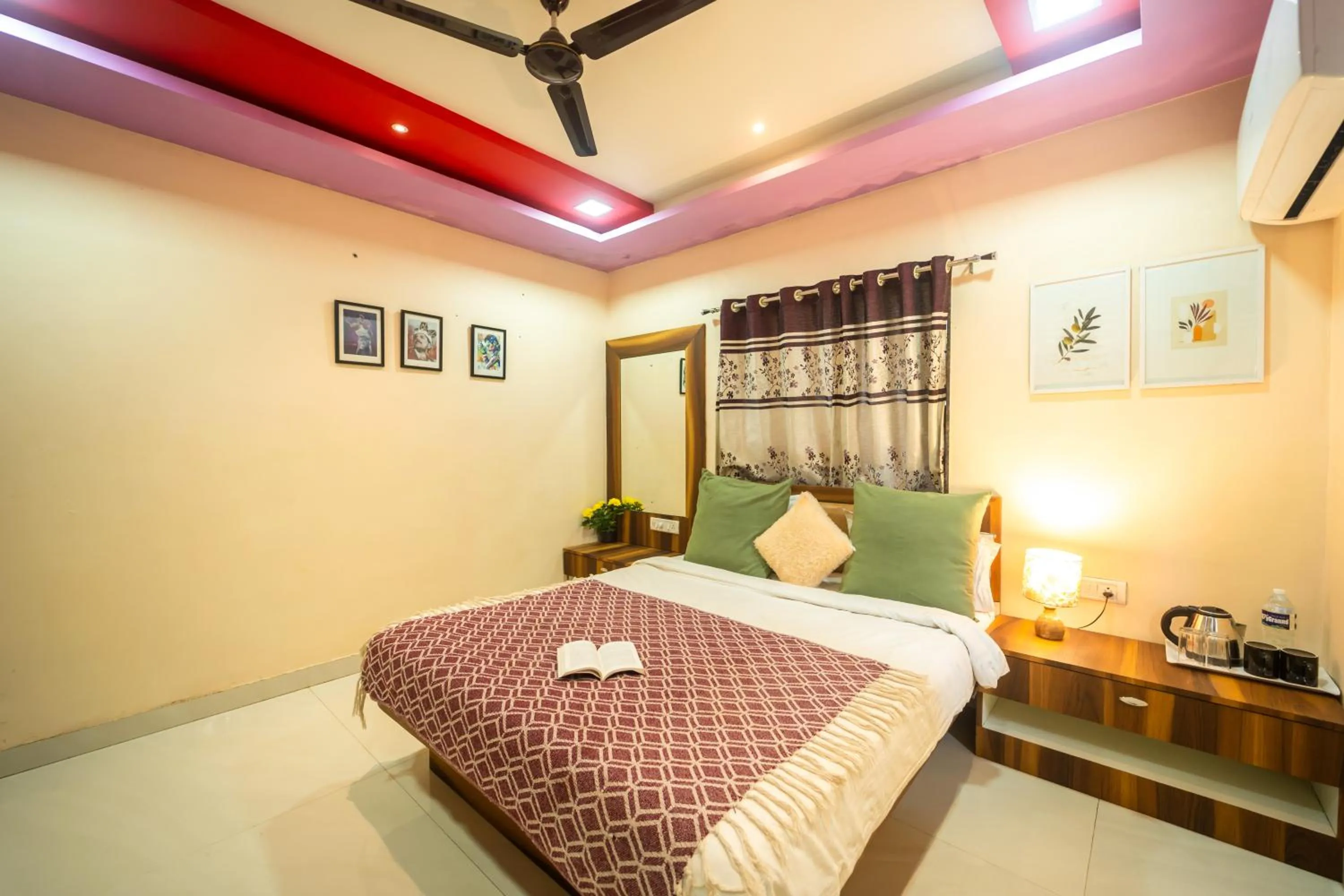 Bed in Strawberry County