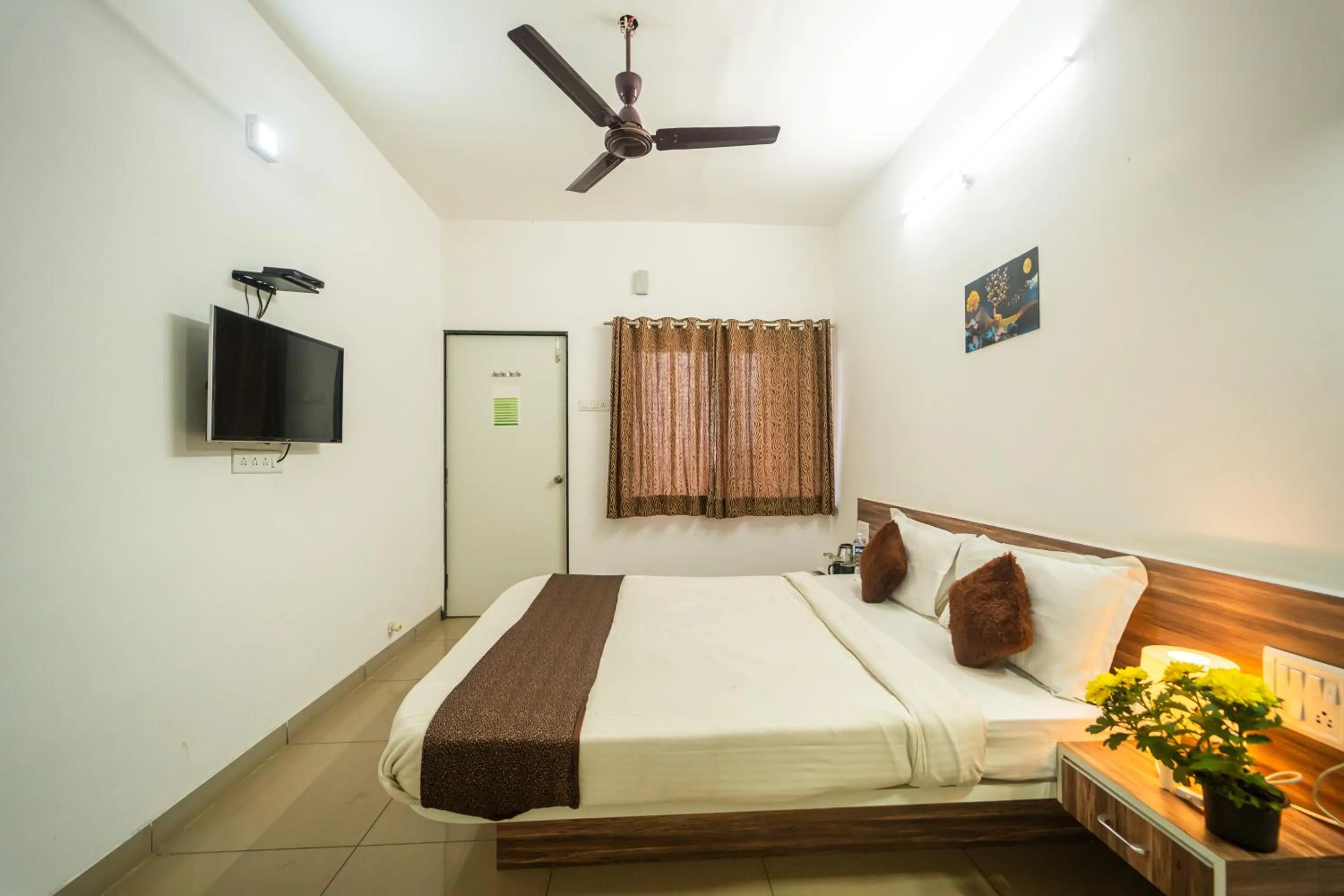 Bed in Strawberry County