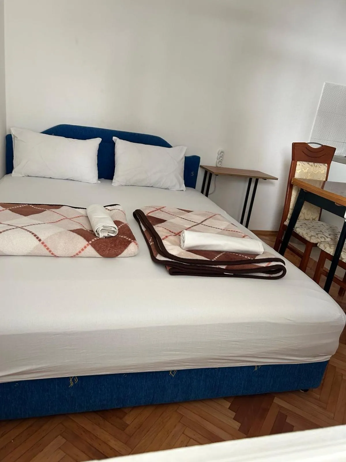 Bedroom, Bed in Apartments and Room MV
