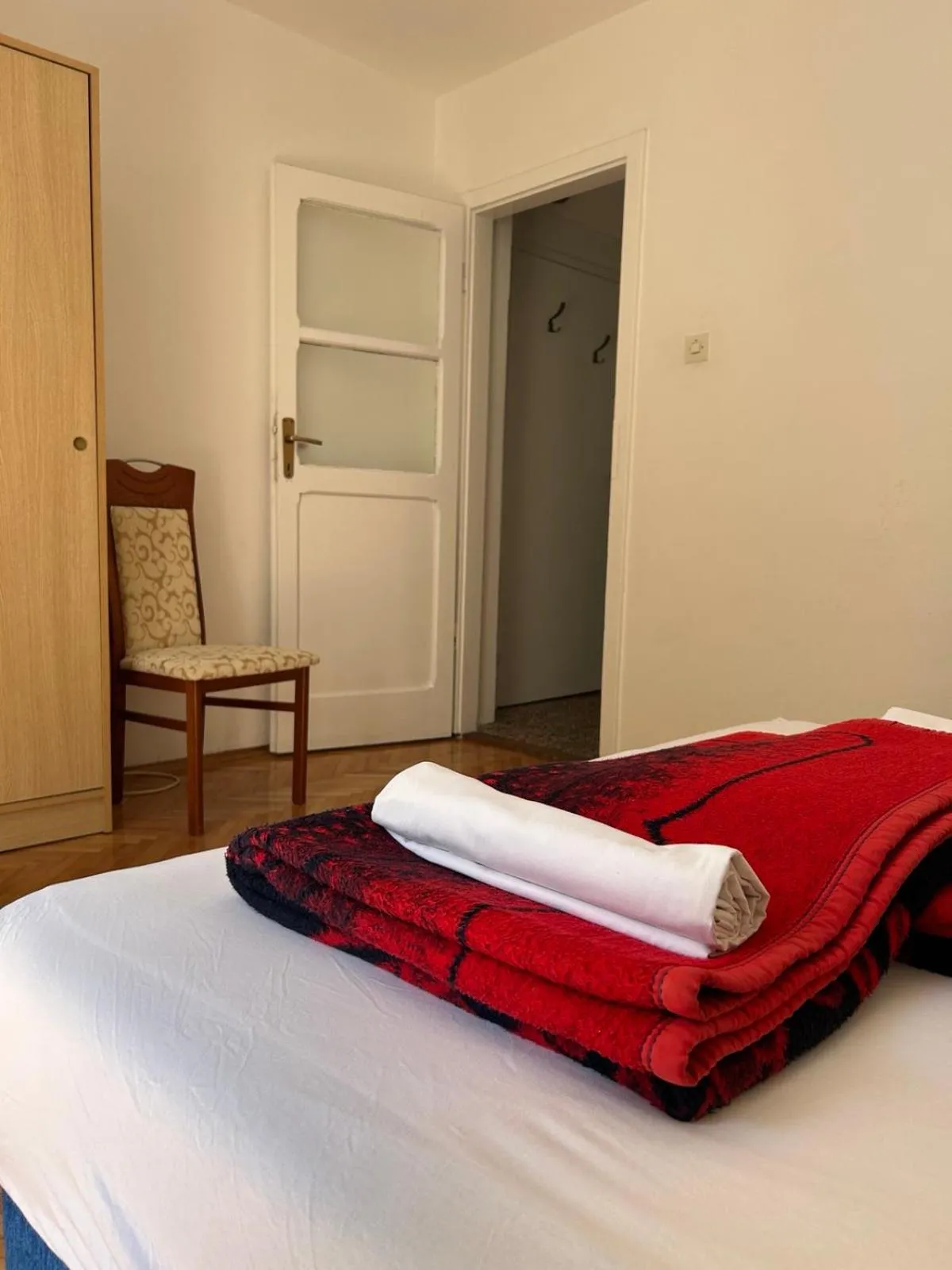 Bedroom, Bed in Apartments and Room MV