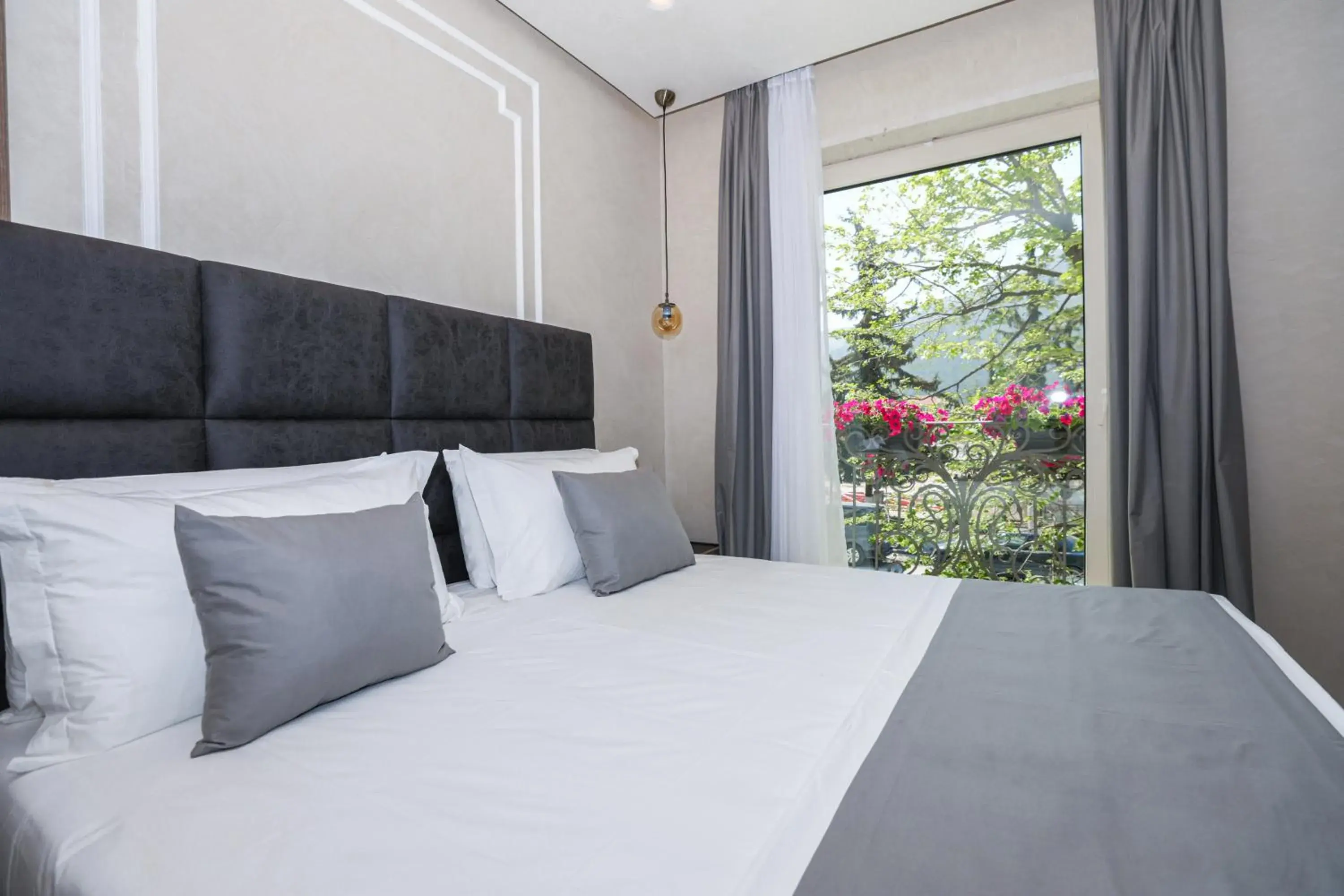Superior Double Room in Hotel Plaza Berat Superior Double Room in Hotel Plaza Berat