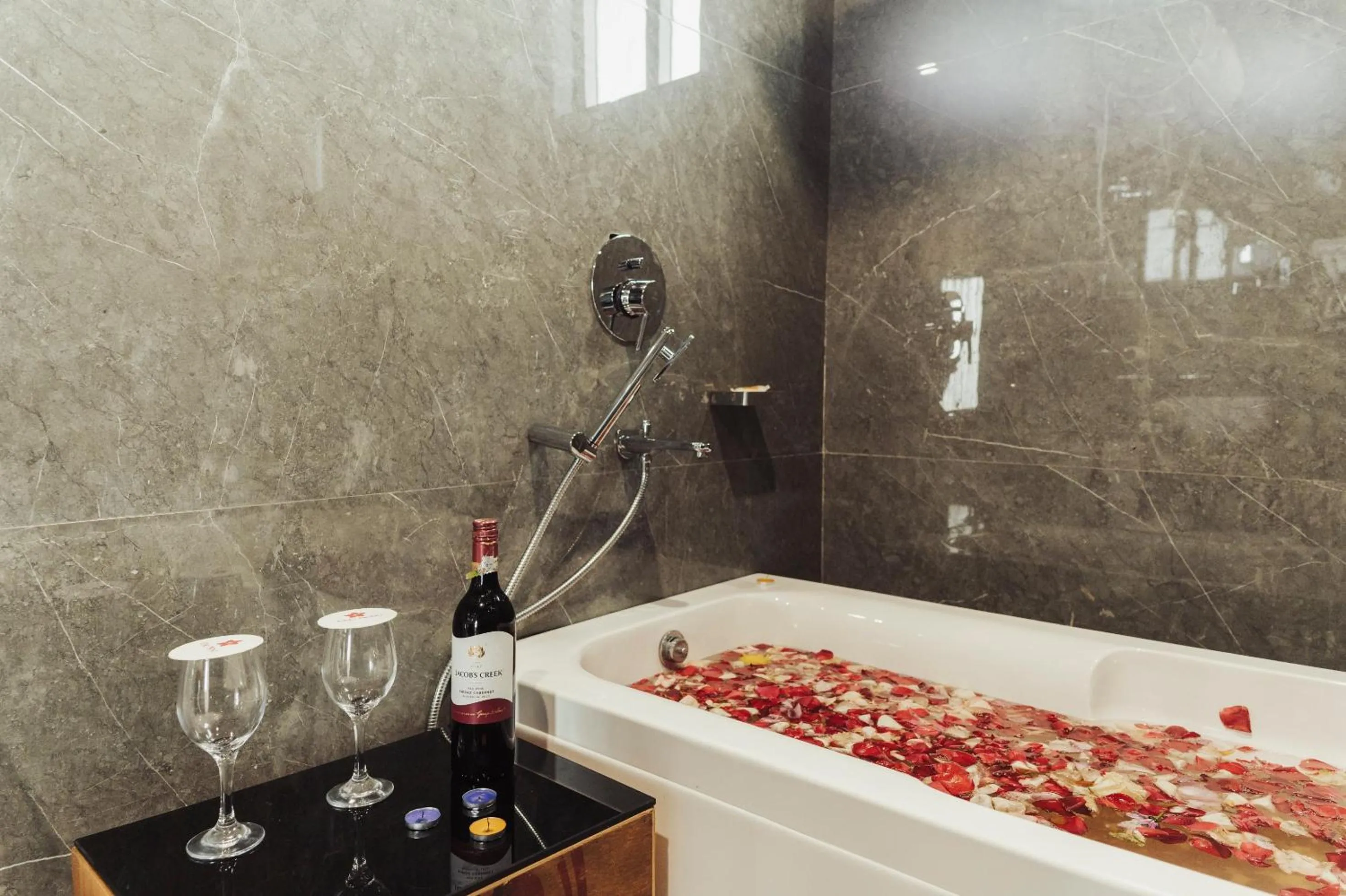 Bathroom in ETHO METHO GANGTOK