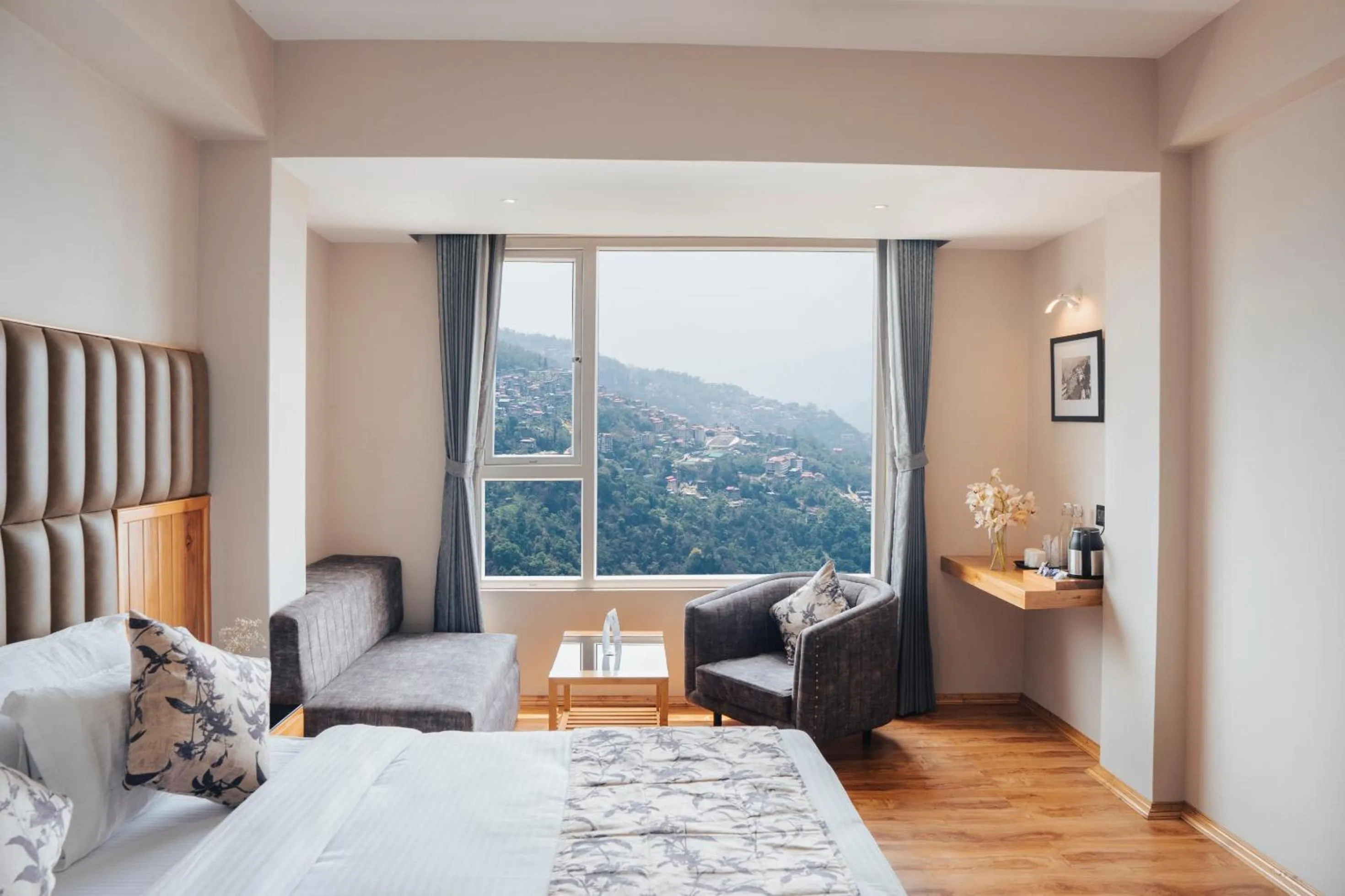 Bedroom, Bed in ETHO METHO GANGTOK