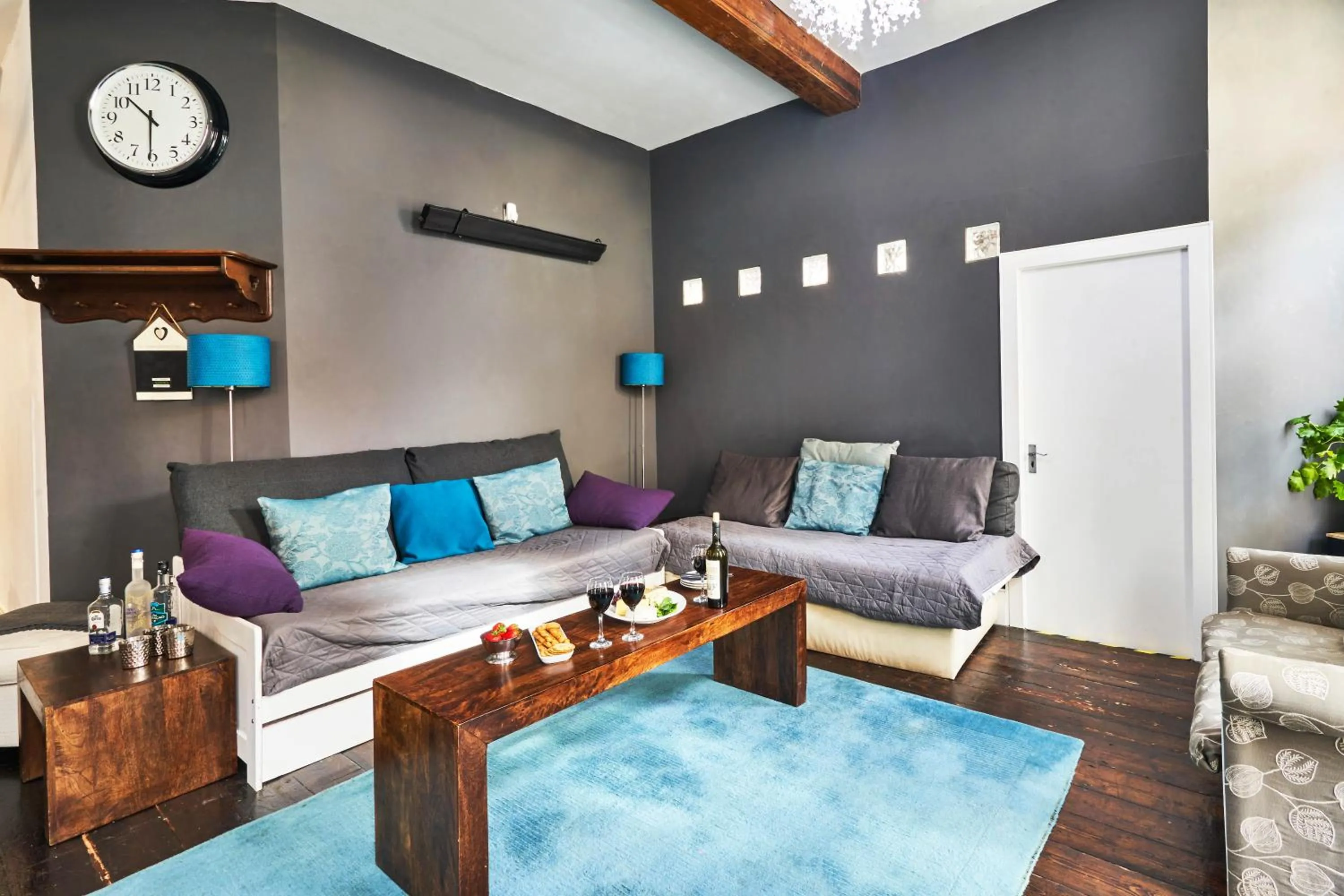 Living room in Lushpads