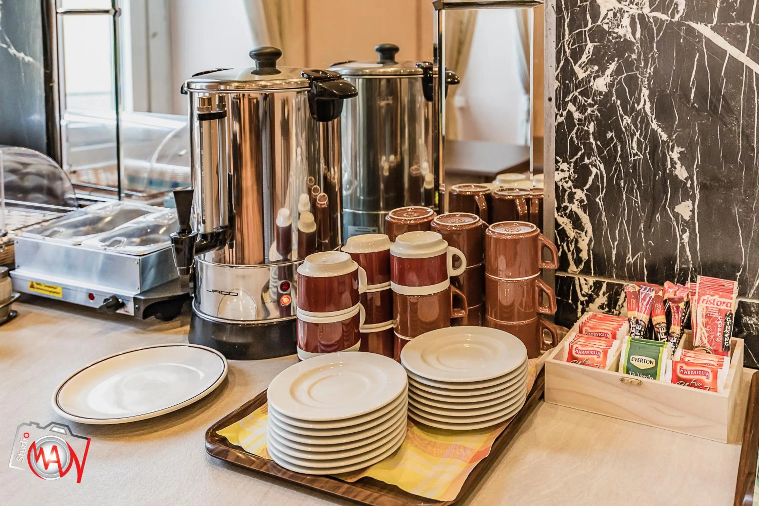 Buffet breakfast in Hotel Moderno