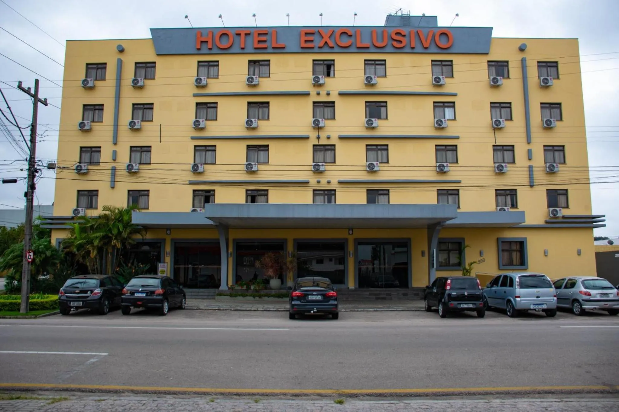 Property building in Hotel Exclusivo