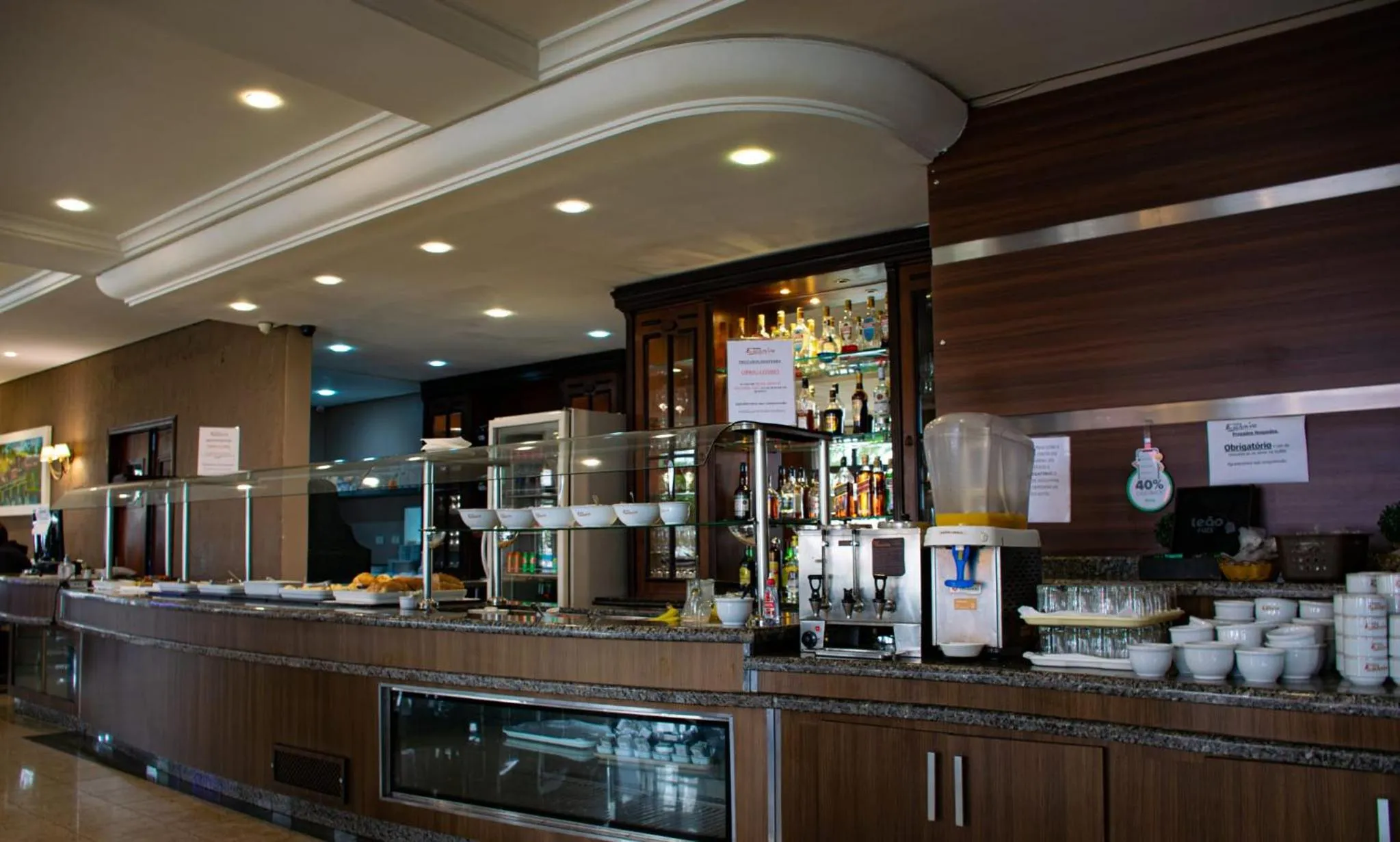 Buffet breakfast in Hotel Exclusivo