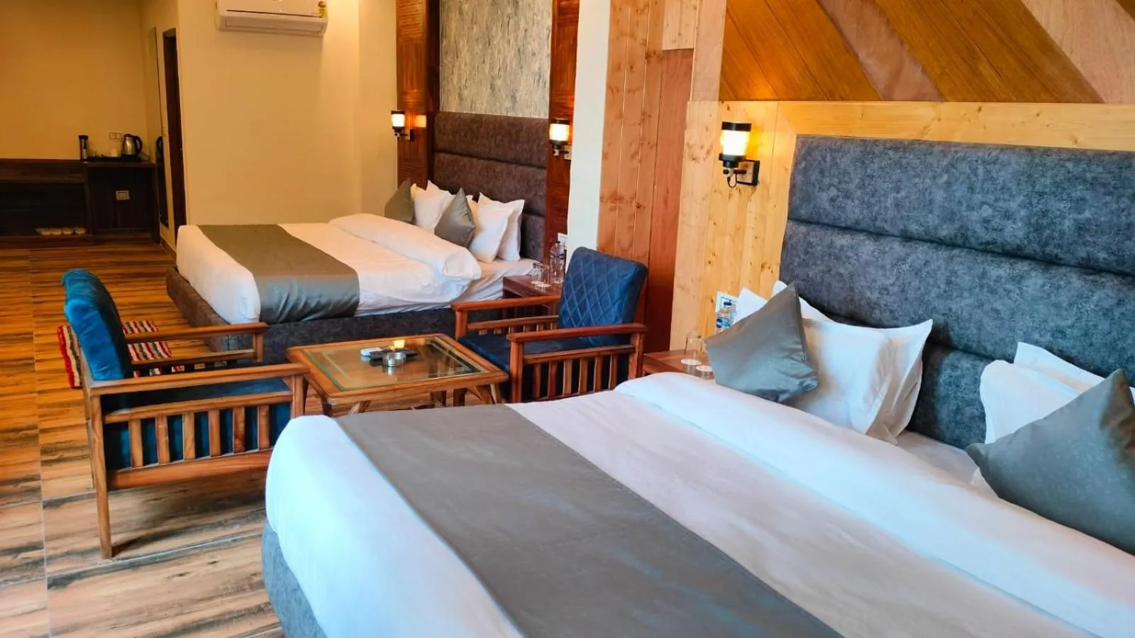 Bed in Manaw Valley Resort