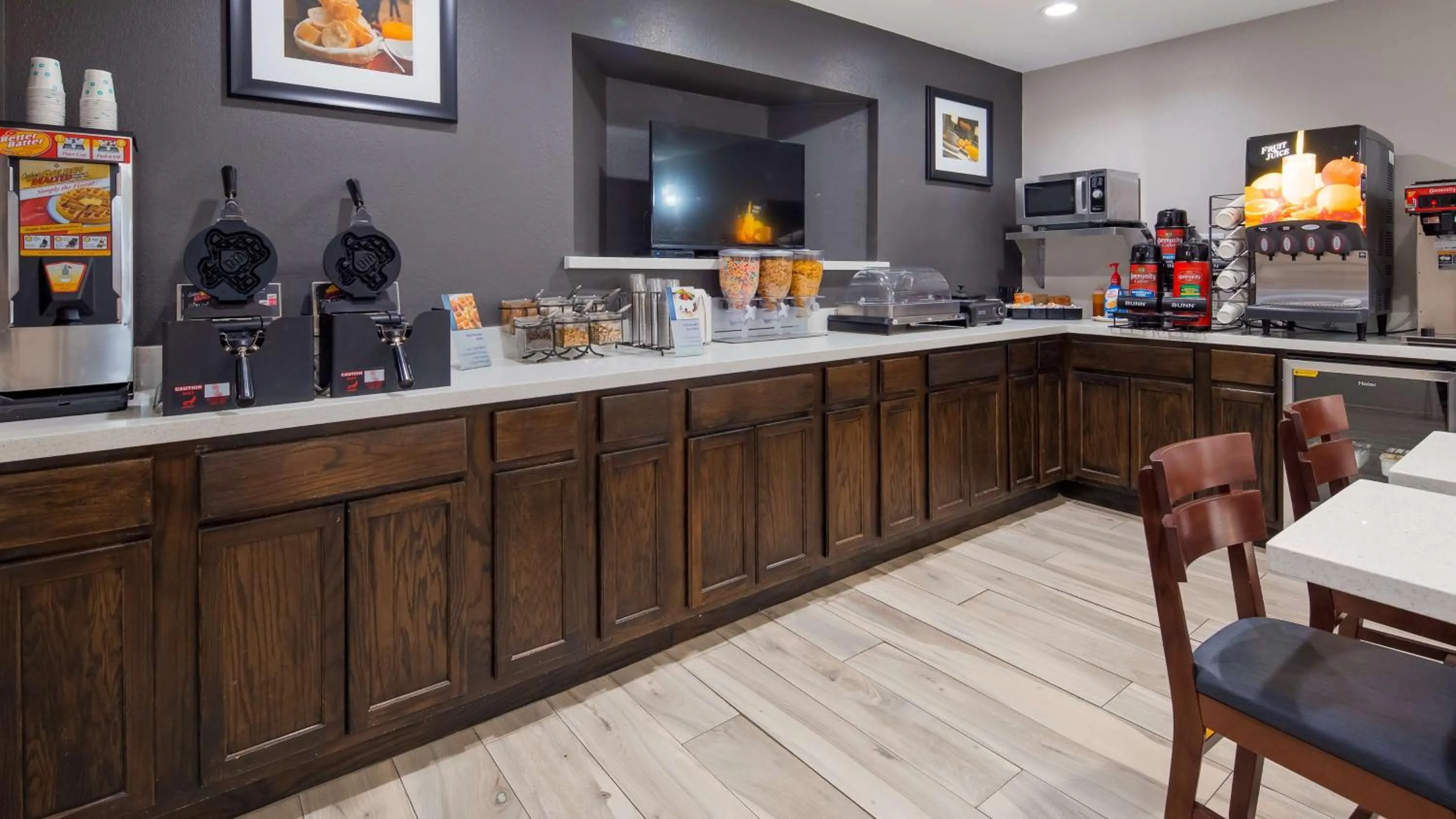 Restaurant/places to eat in Best Western Executive Inn