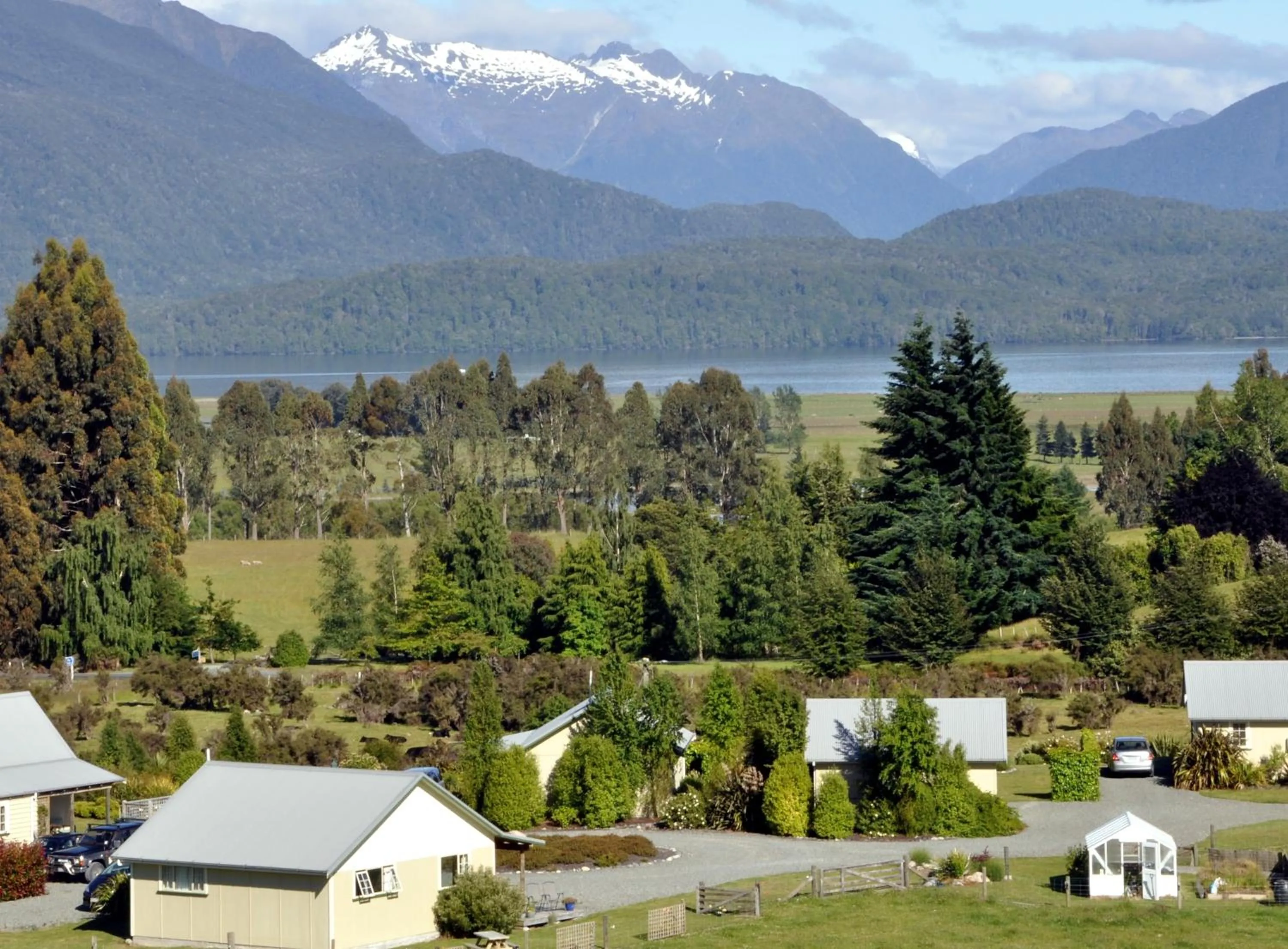 Bird's eye view in Blue Thistle Cottages