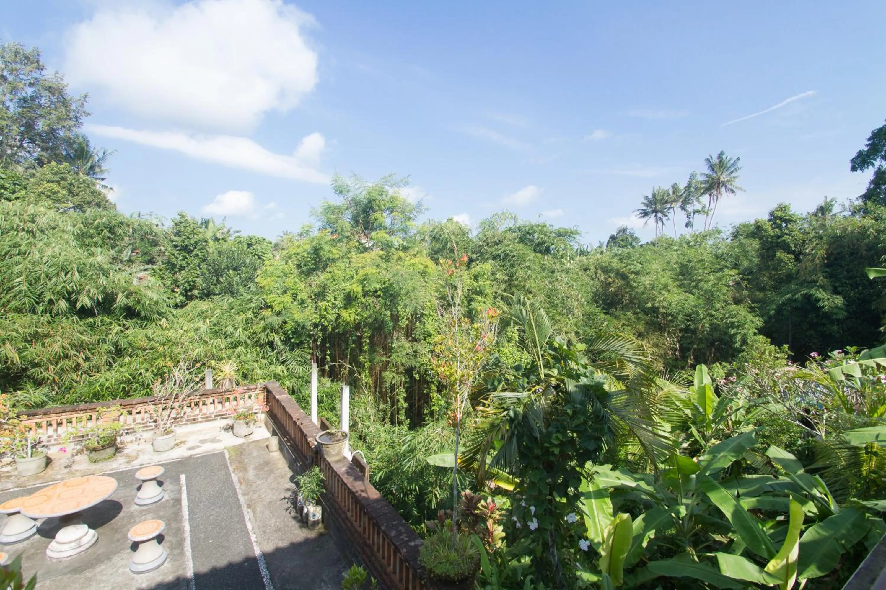 Balcony/Terrace in Sulendra Jungle Suites Ubud View by EPS